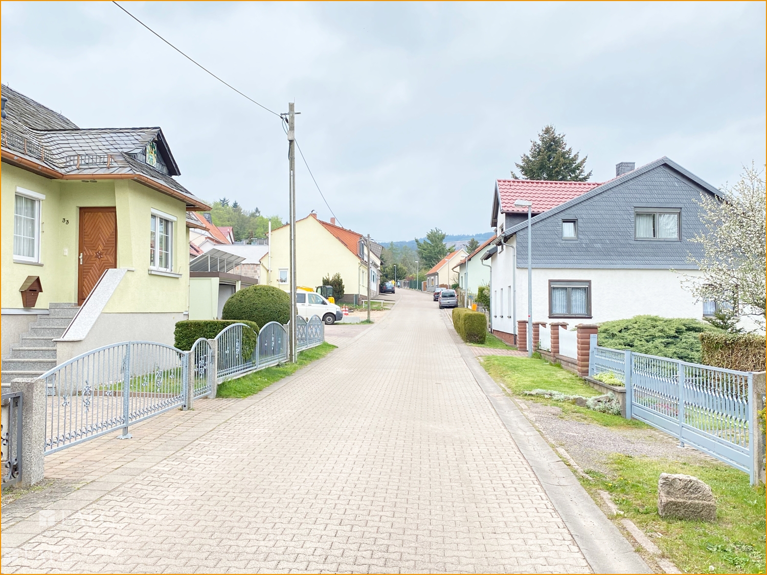 Nachbarschaft Straße weiterführend