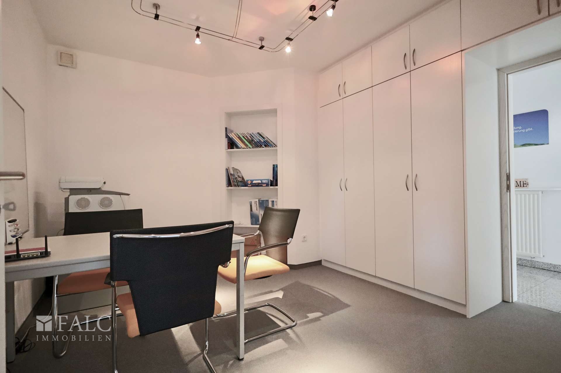 Büro UG 