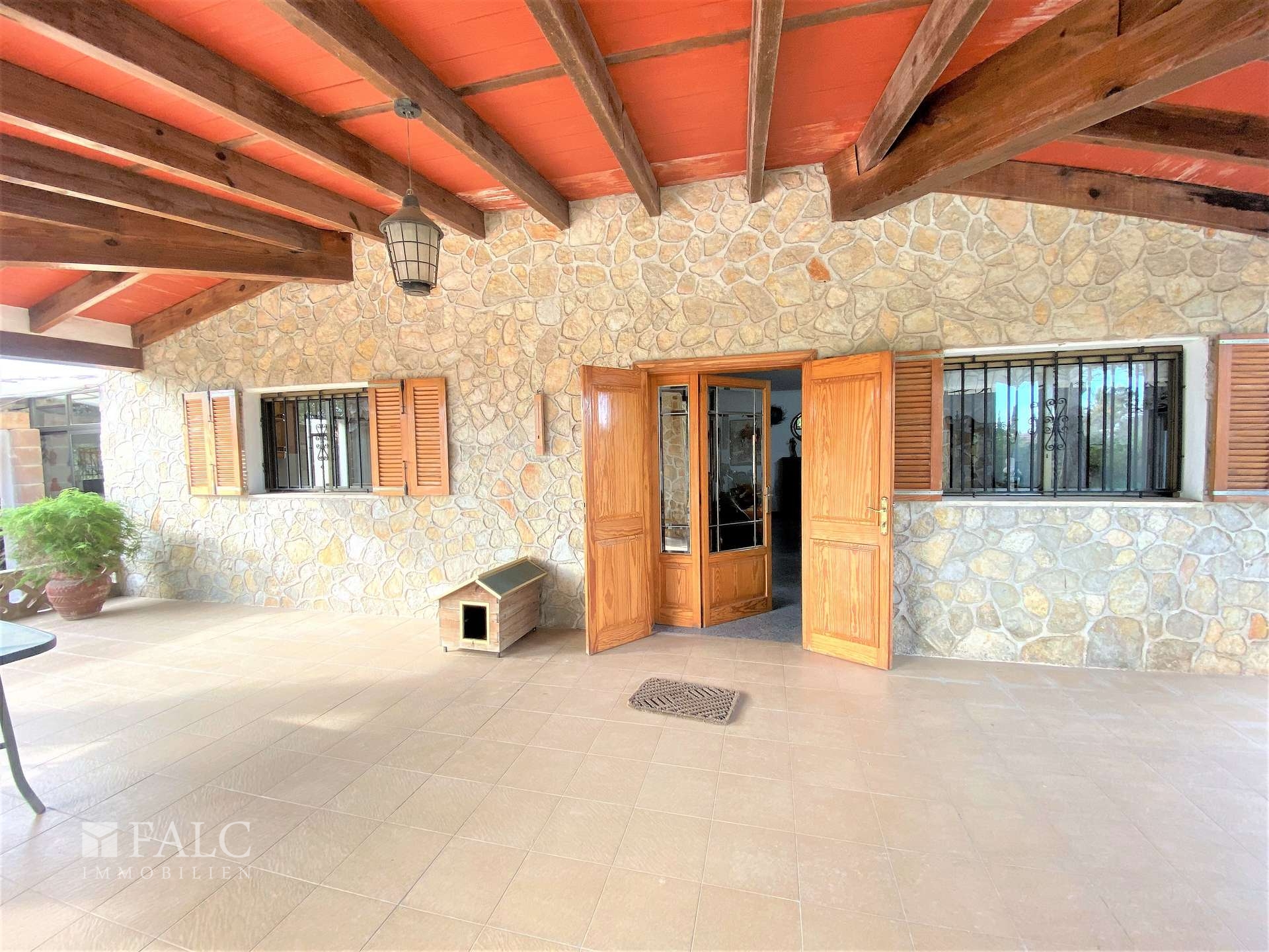 Hauseingang - Entrada casa