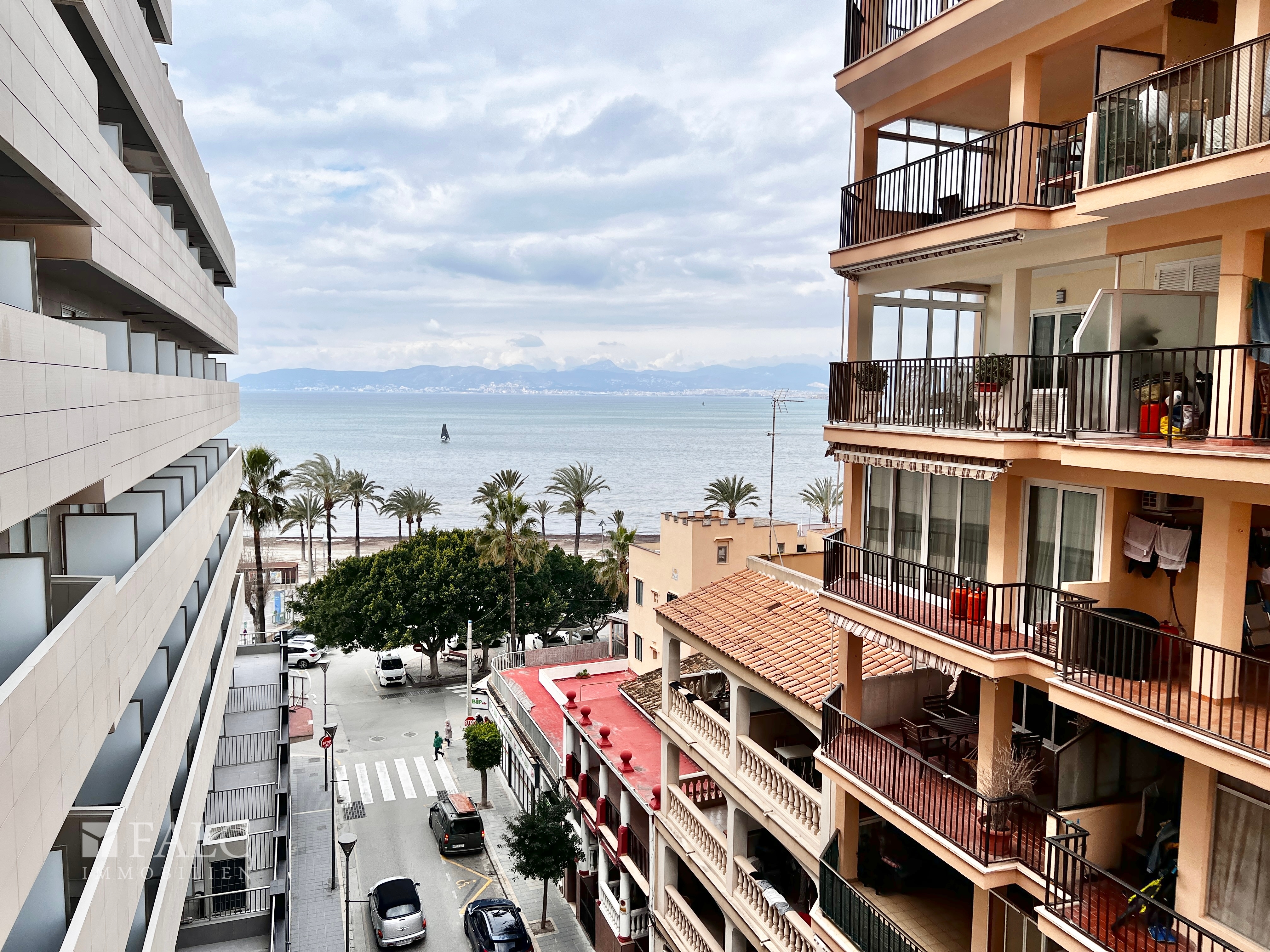 Blick vom Balkon / Vistas del balcón / views from balcony