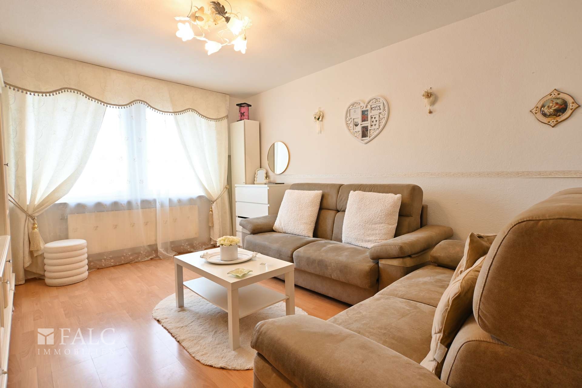 Wohnzimmer 3.OG rechts