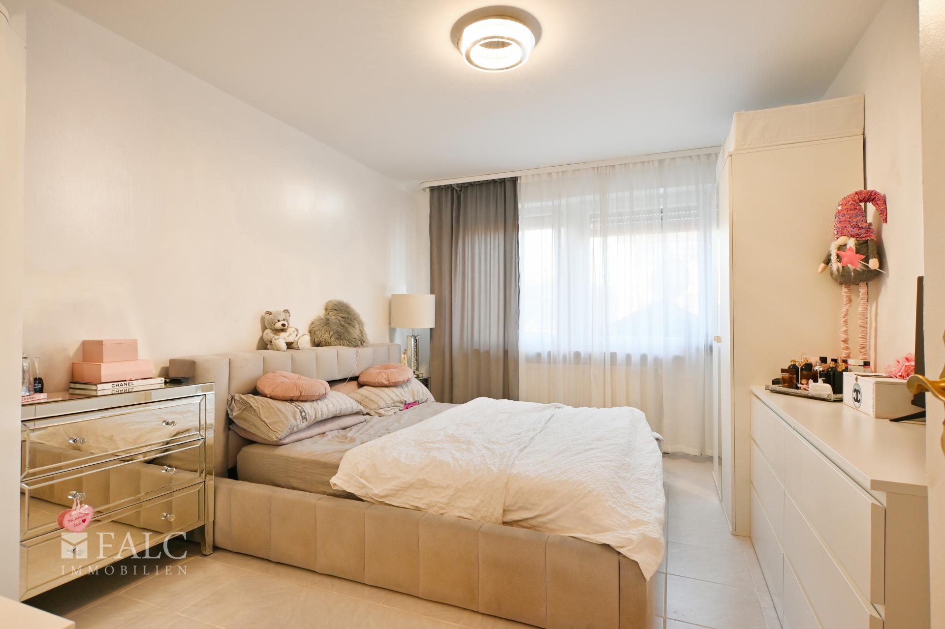 Schlafzimmer 1.OG rechts