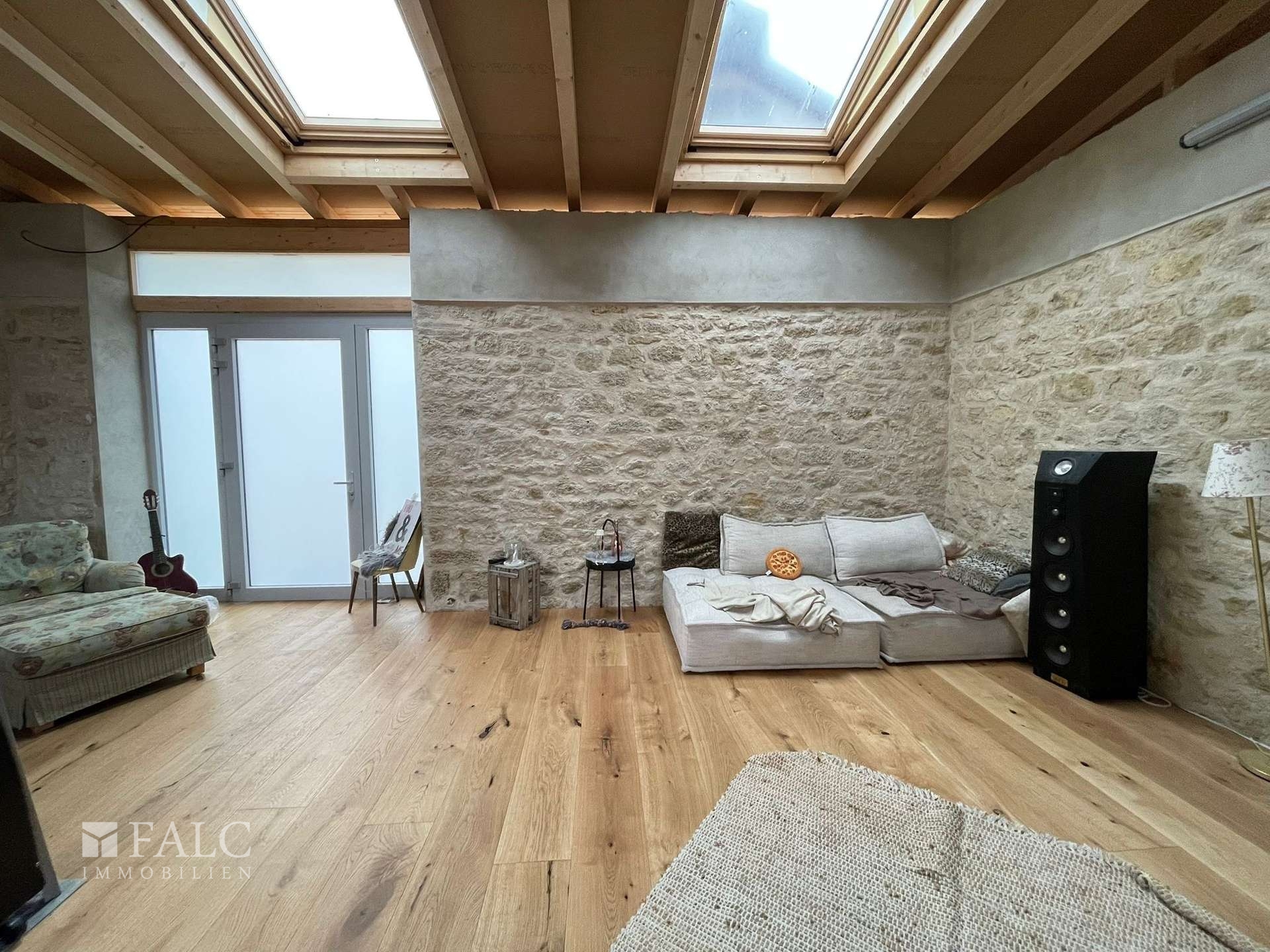 Wohnzimmer eingerichtet