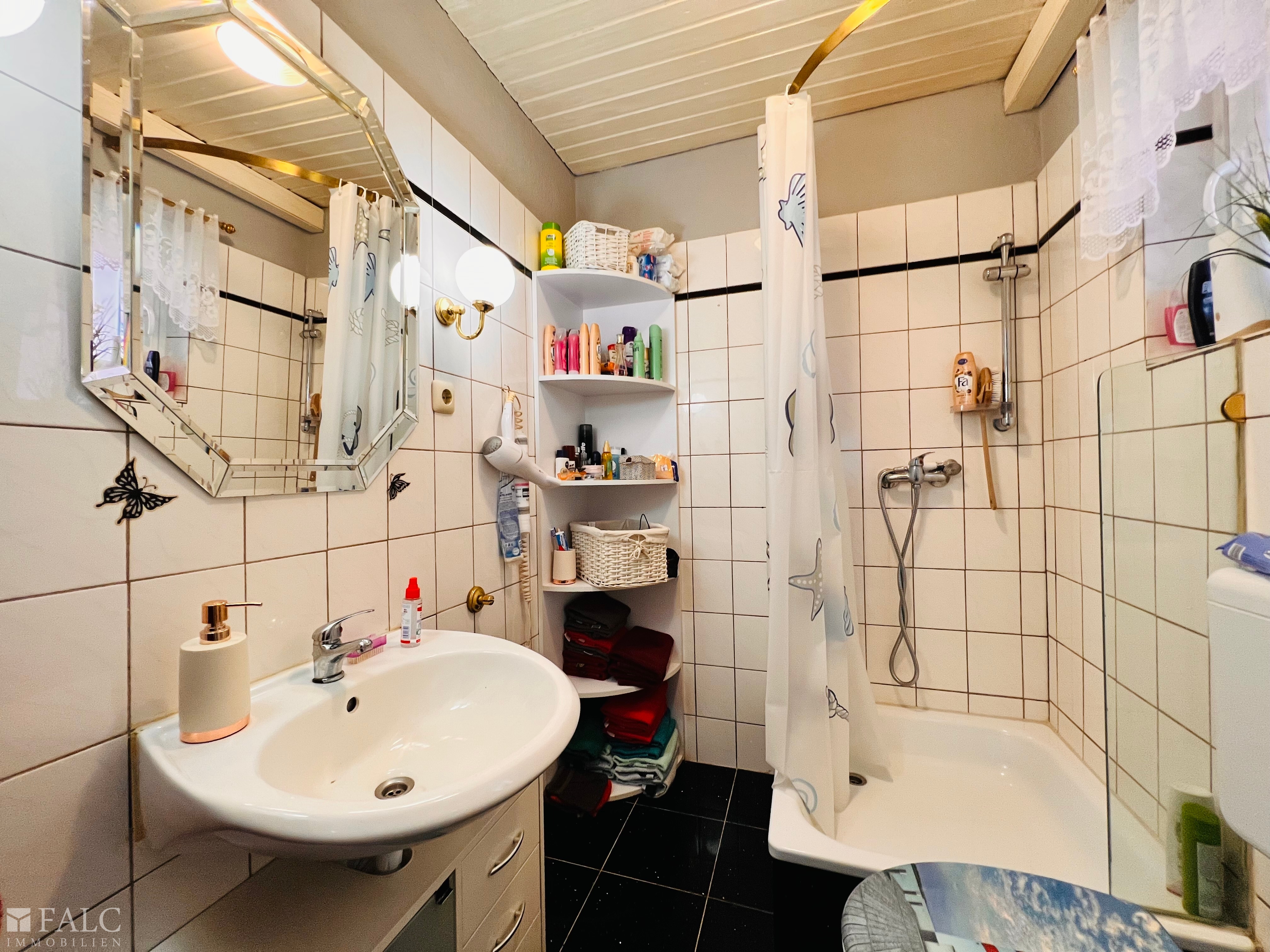 Badezimmer EG