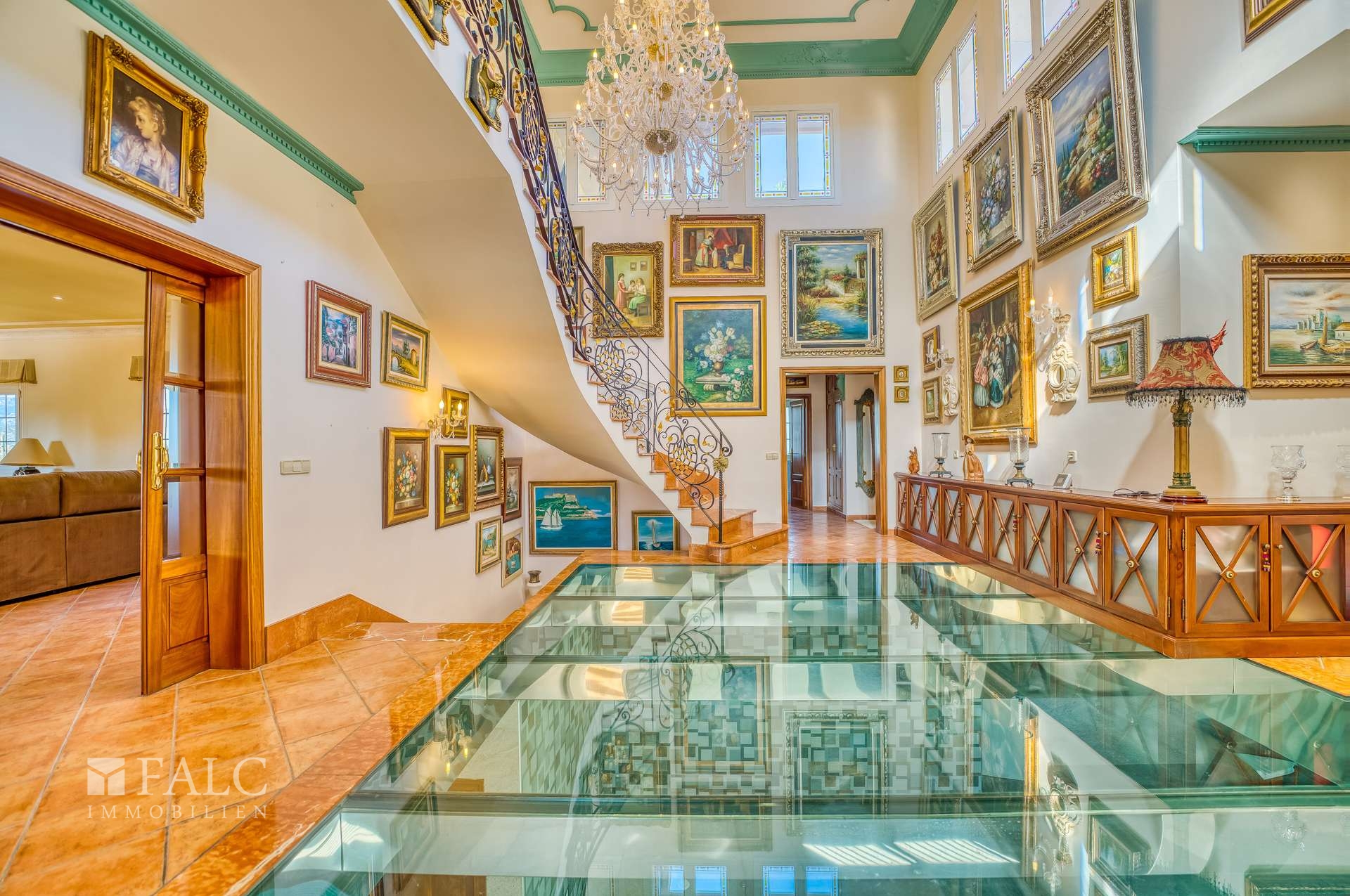 Foyer F2