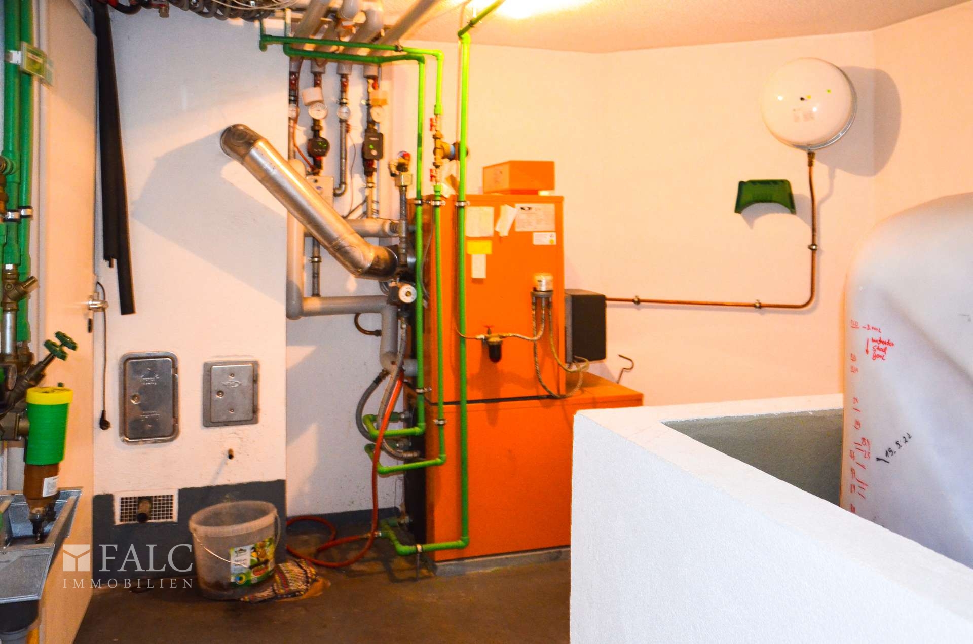 Heizungsanlage im Technikraum
