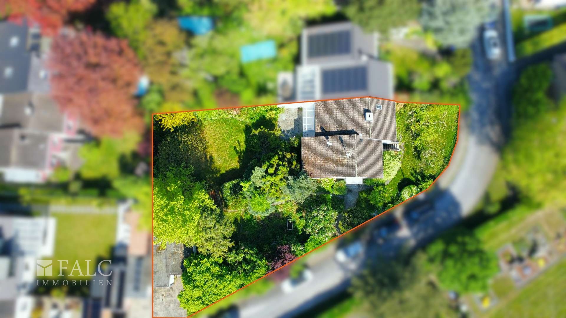 Grundstück