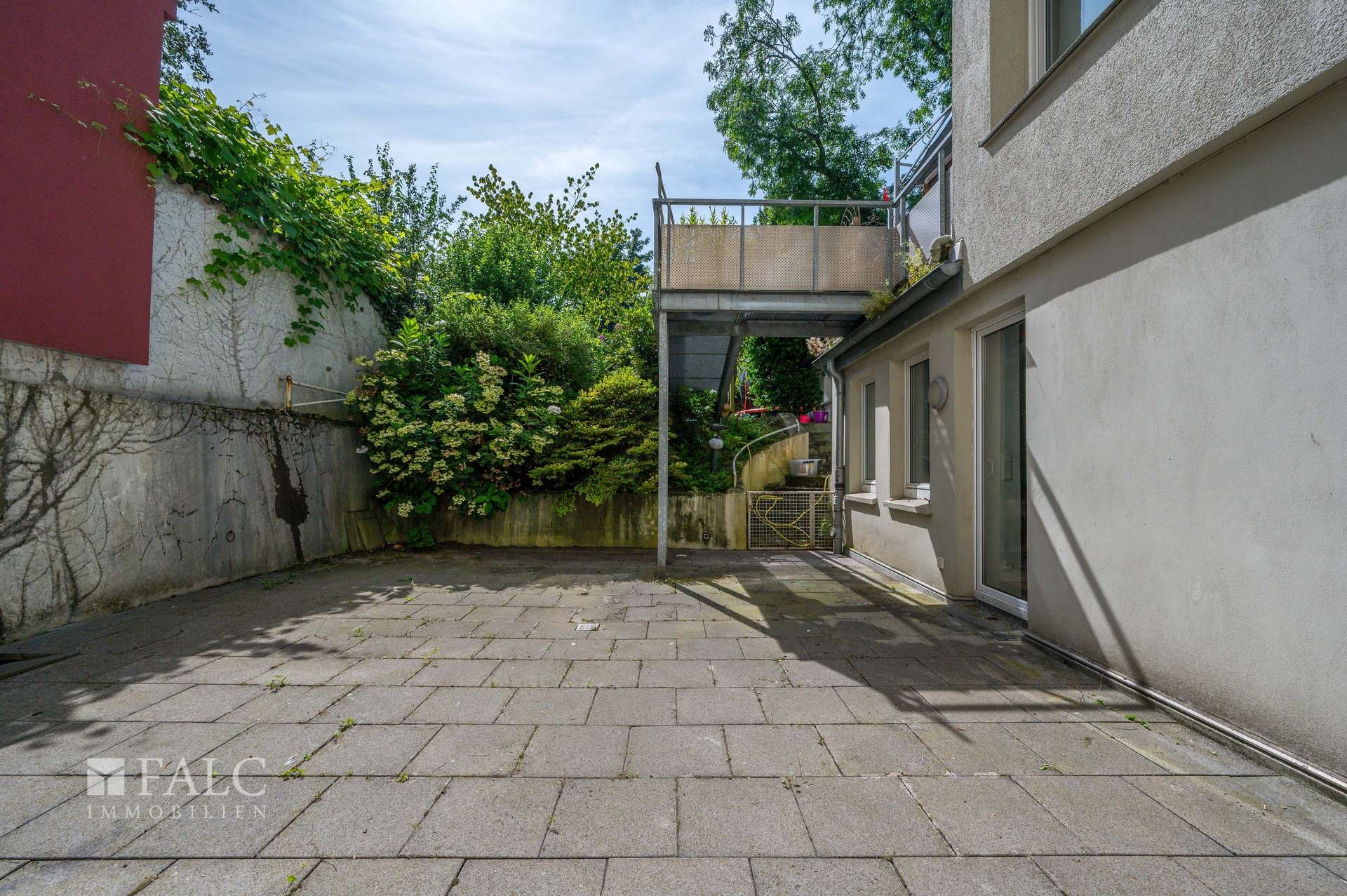 Terrasse (Souterrain)