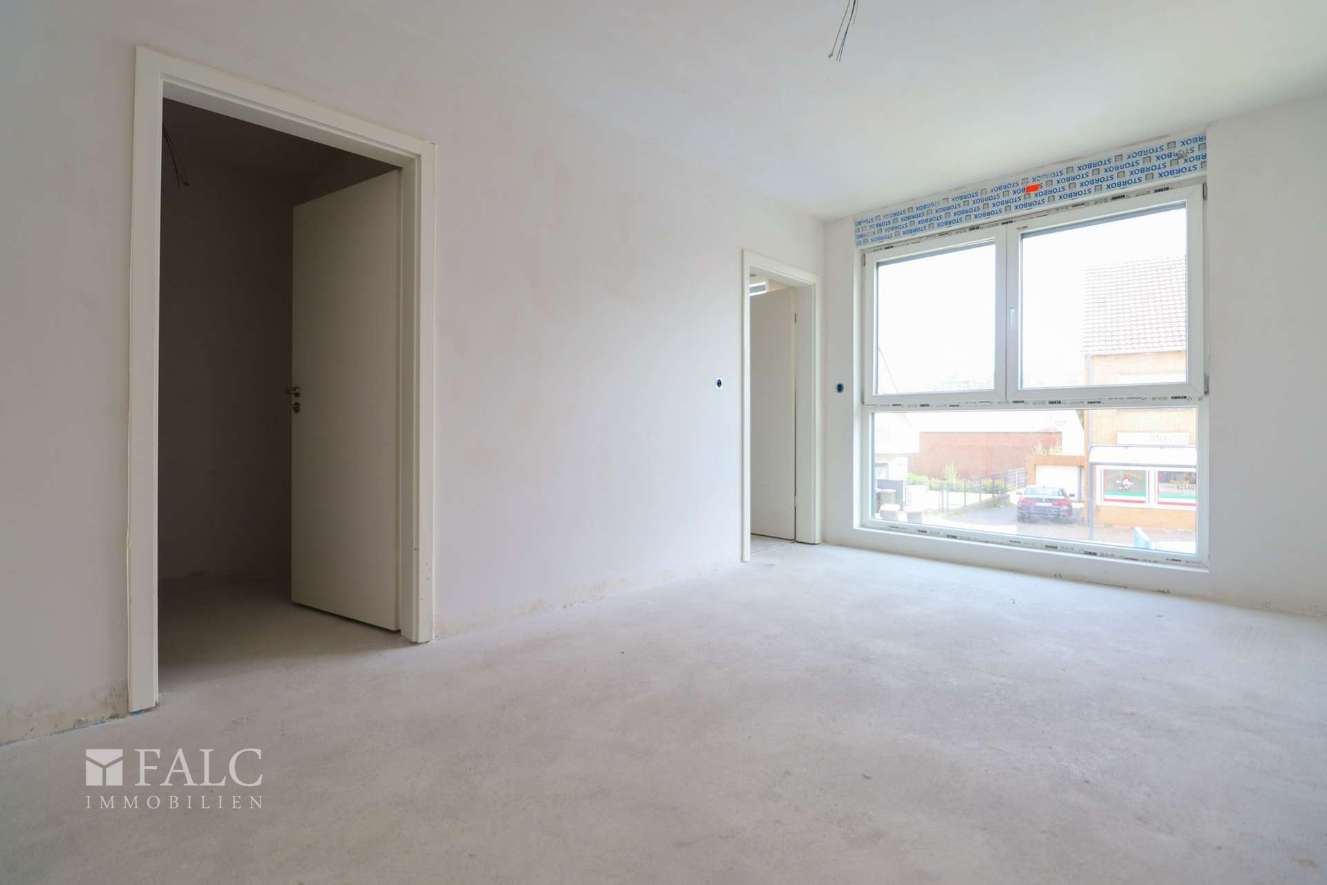 Schlafzimmer 1.OG mit Bad u. Kleiderzimmer