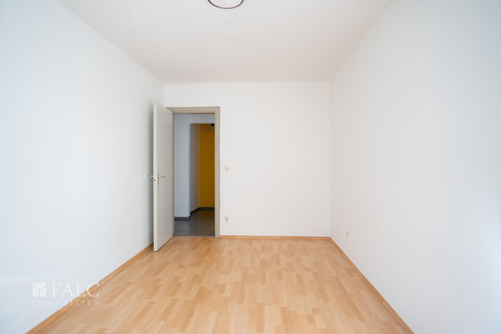 Schlafzimmer_Blick Flur