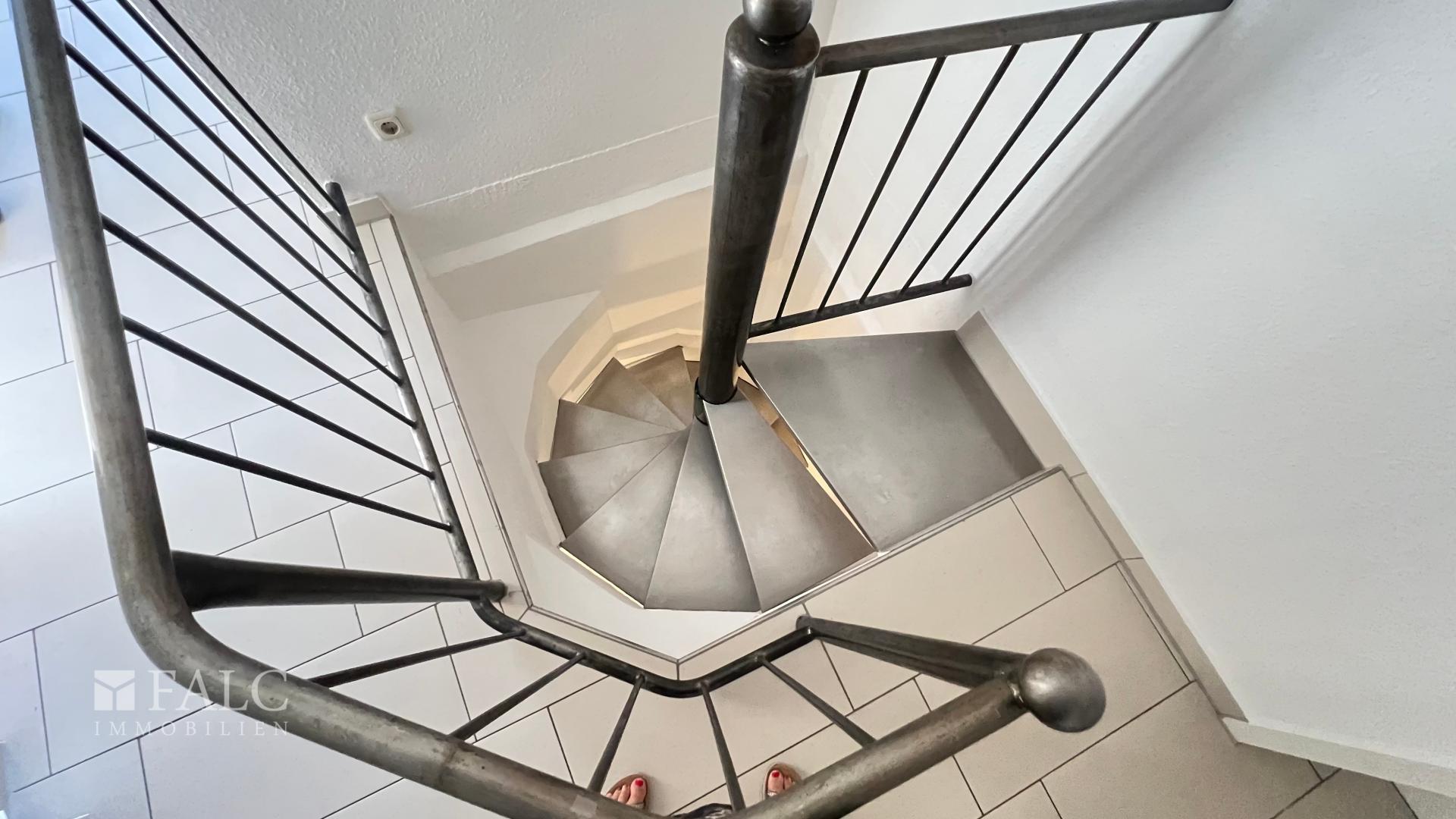 Treppe zum Souterrain 