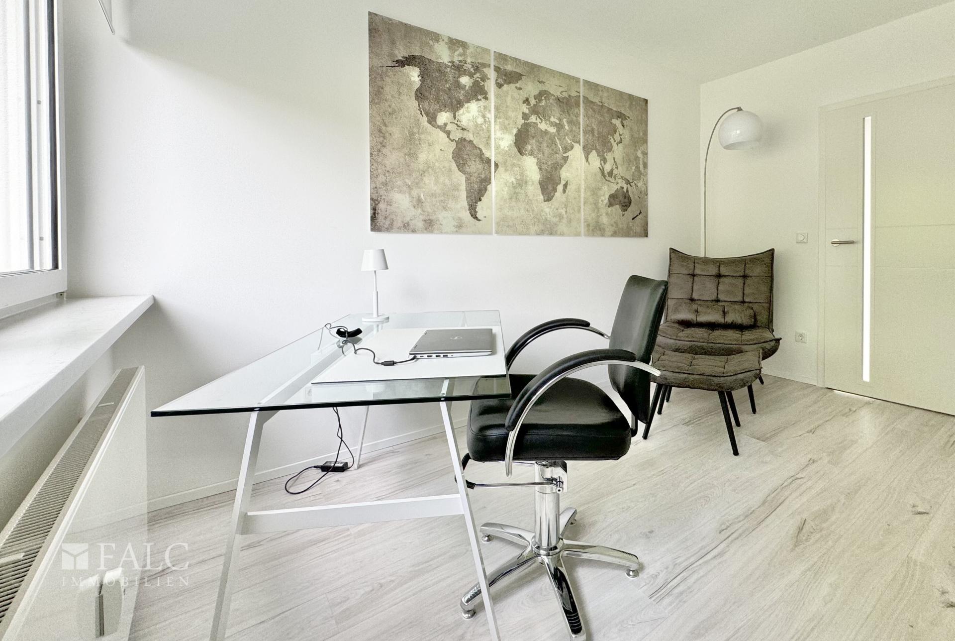 Arbeitszimmer