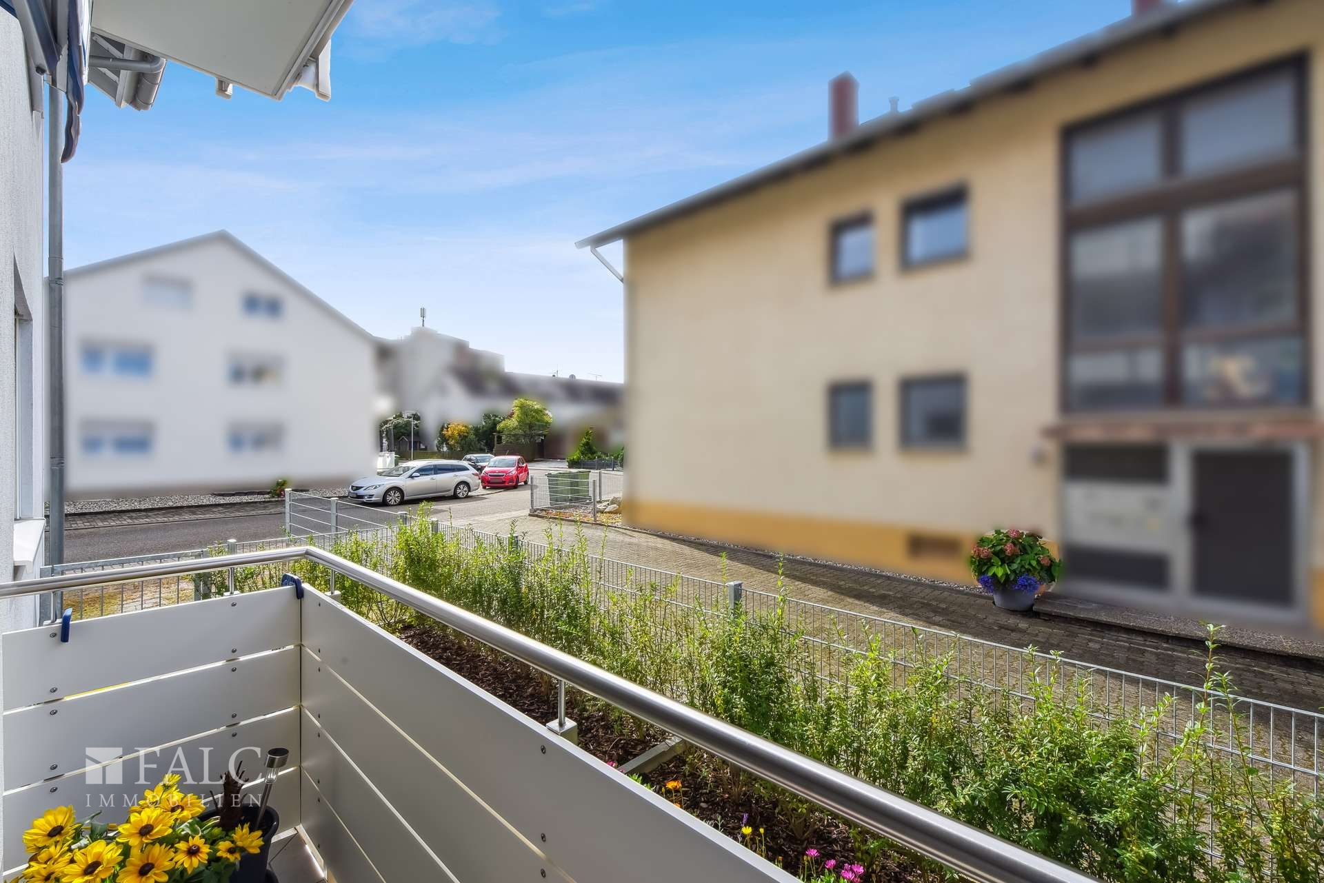 Loggia mit eigenem Garten