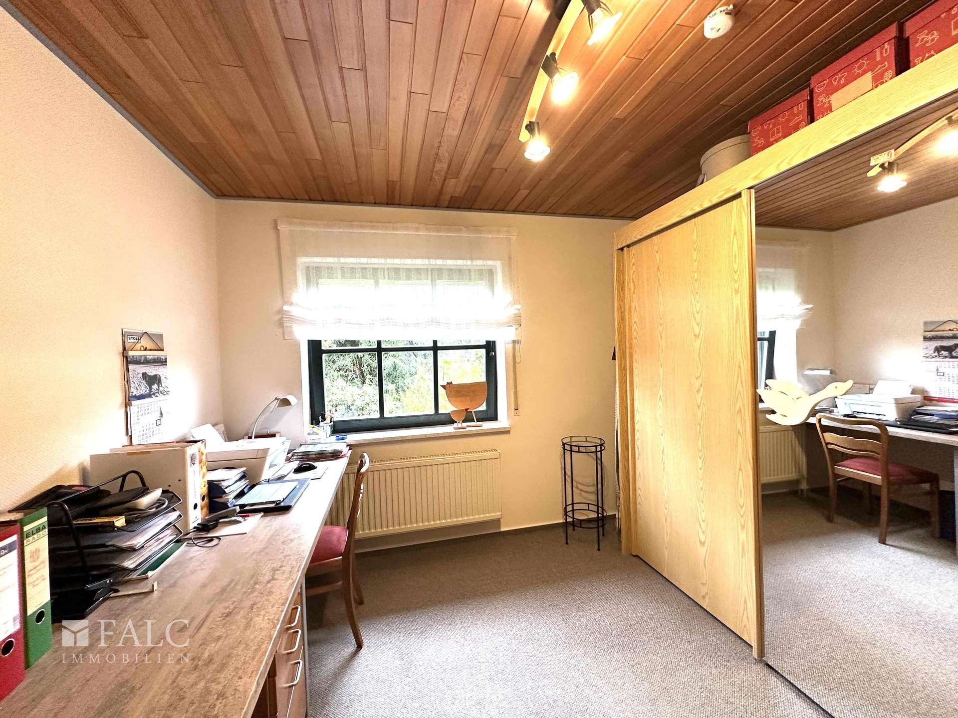 Kind/ Büro