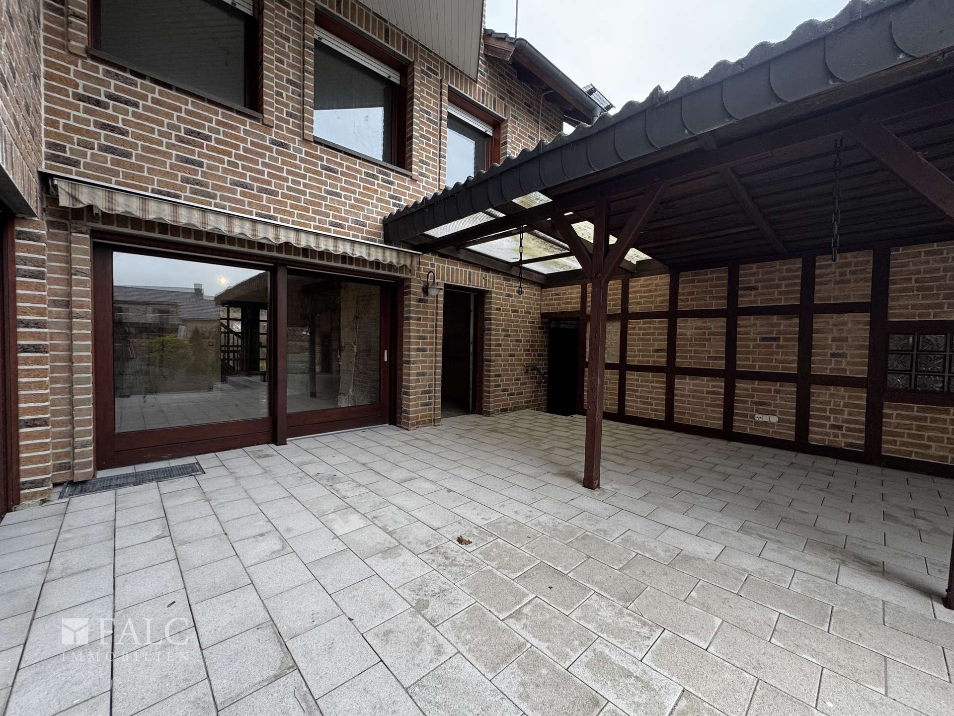 Überdachte Terrasse 