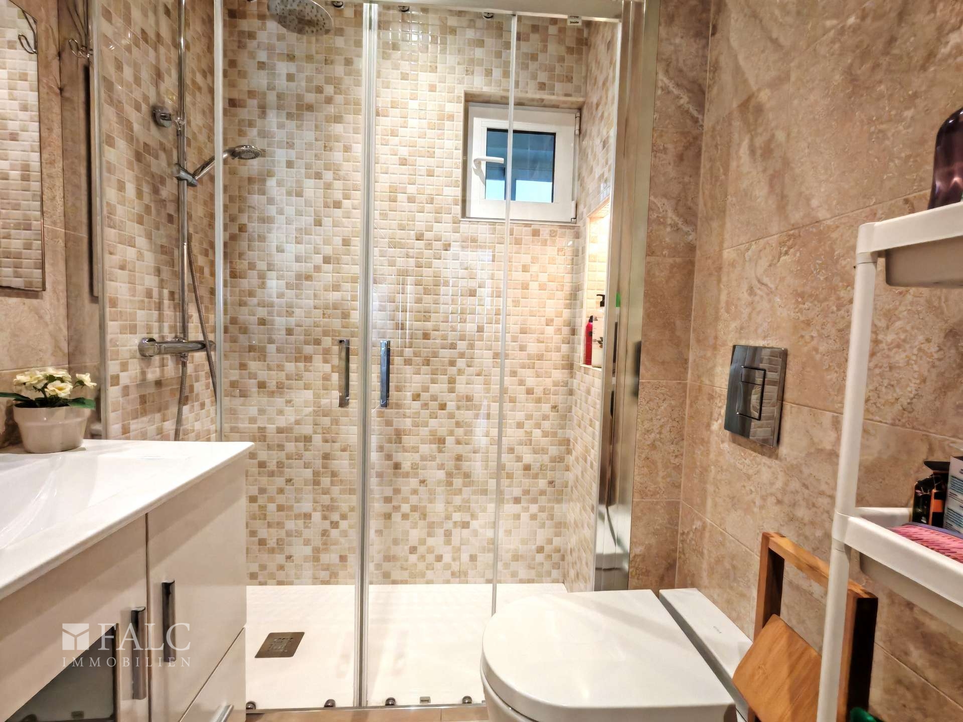 Badezimmer 2