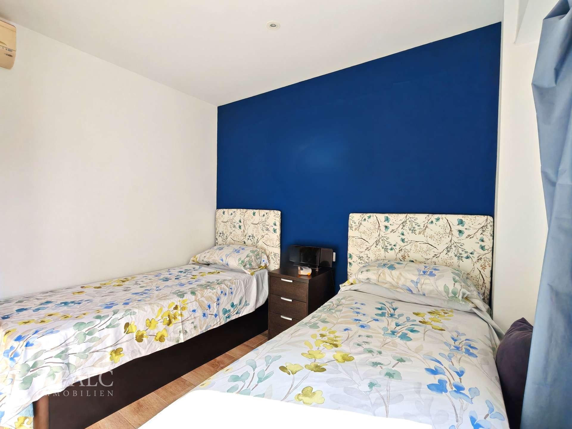 Schlafzimmer 2