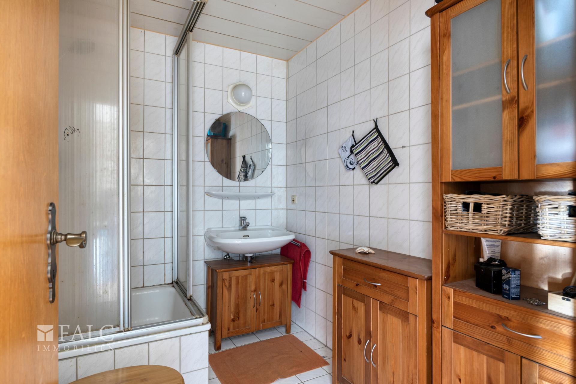 Bad Wohnung DG