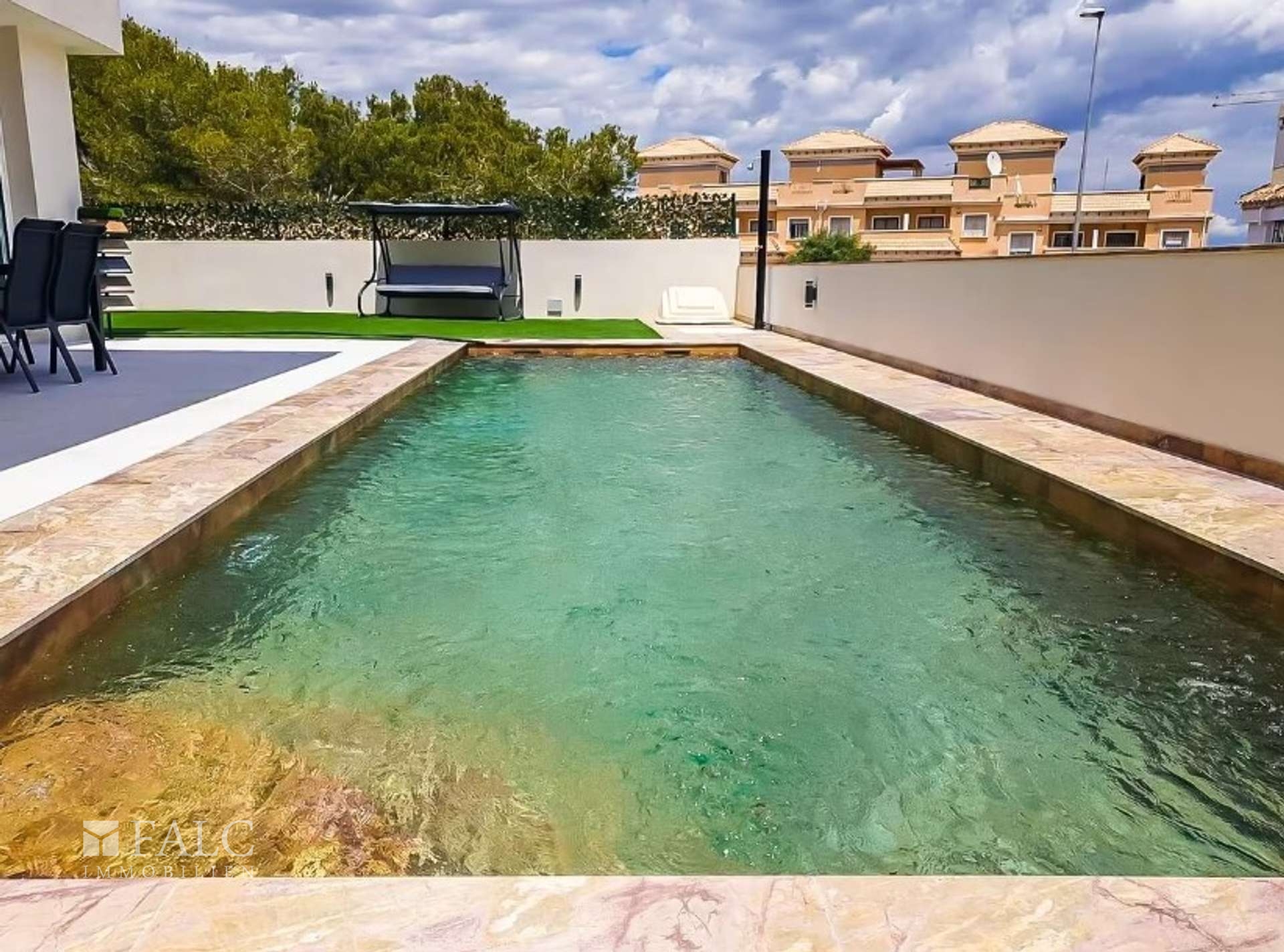 pool