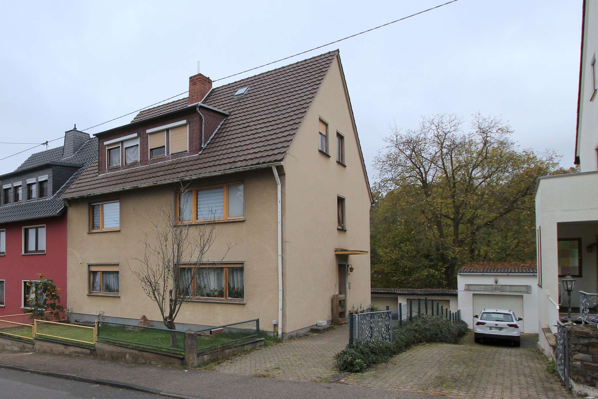 Straßenansicht
