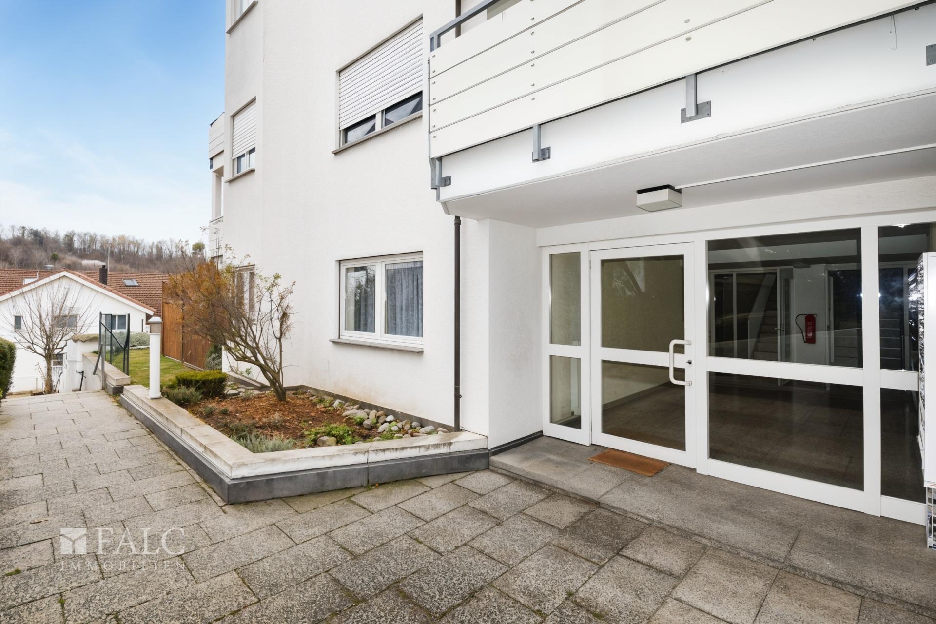 Eingang zum Gebäude