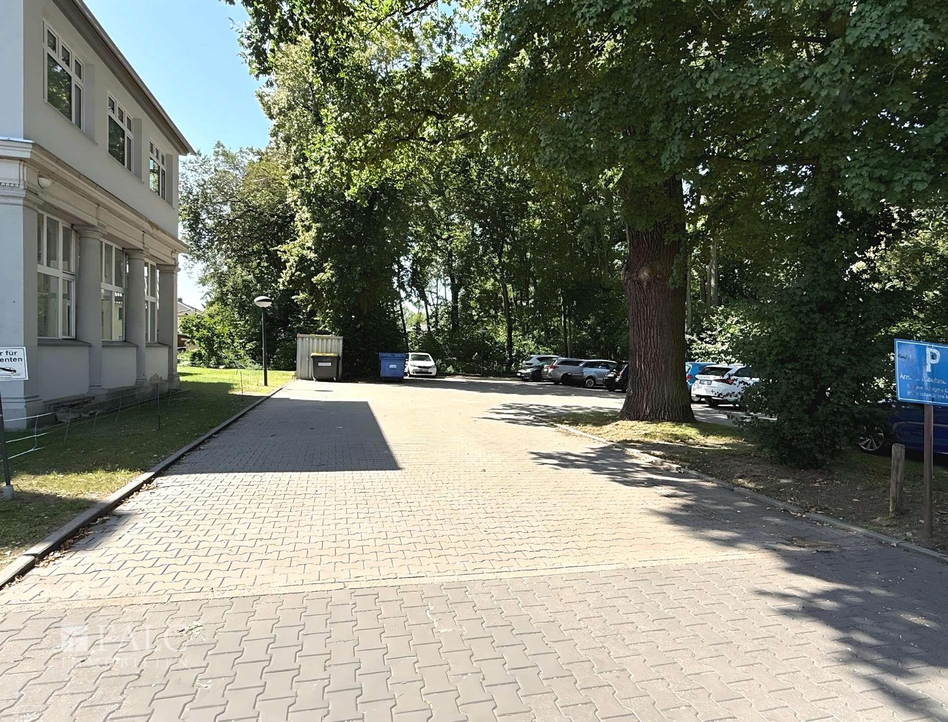 Kundenparkplätze