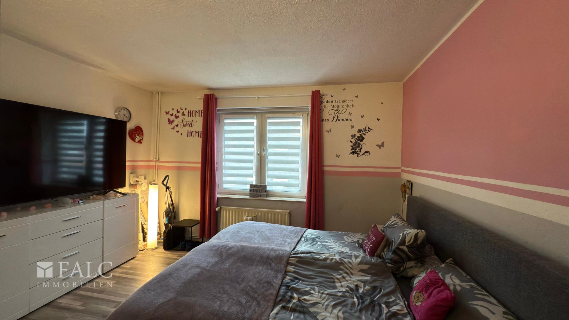 Schlafzimmer 1