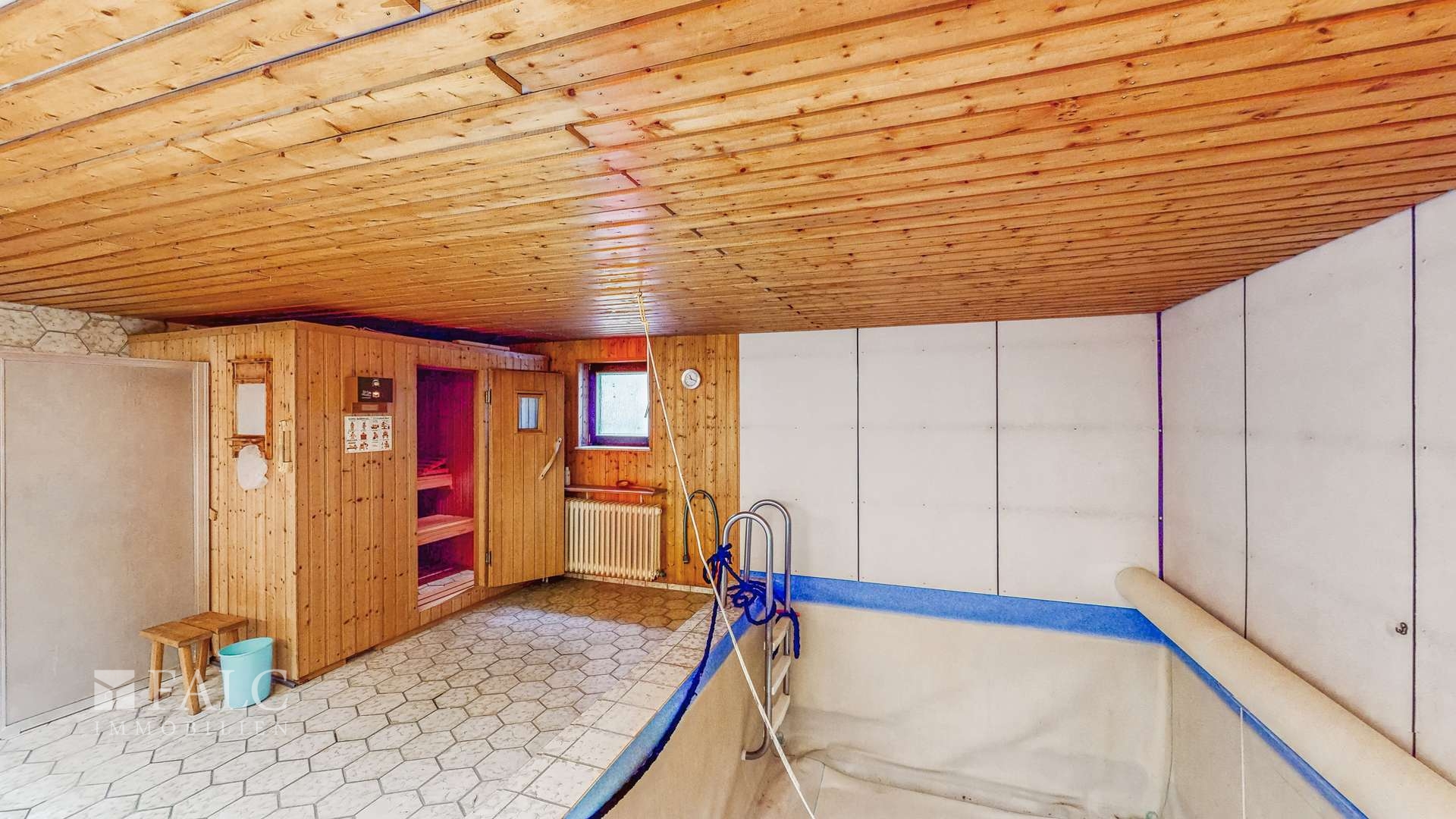 Schwimmbad und Sauna