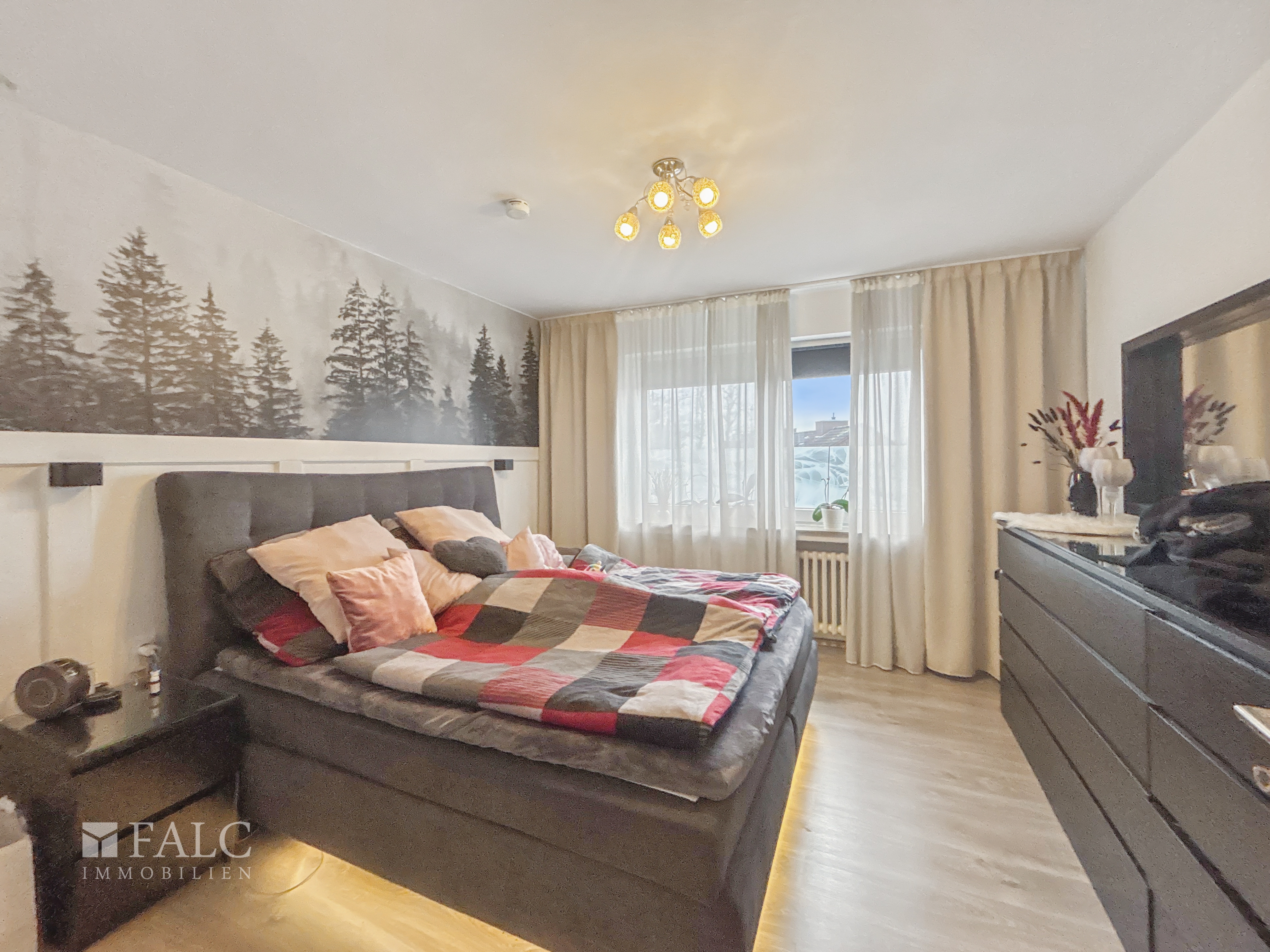 Schlafzimmer 2.OG links
