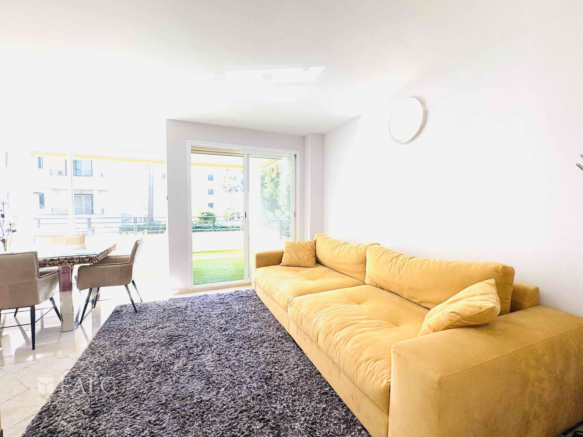 Living dining room