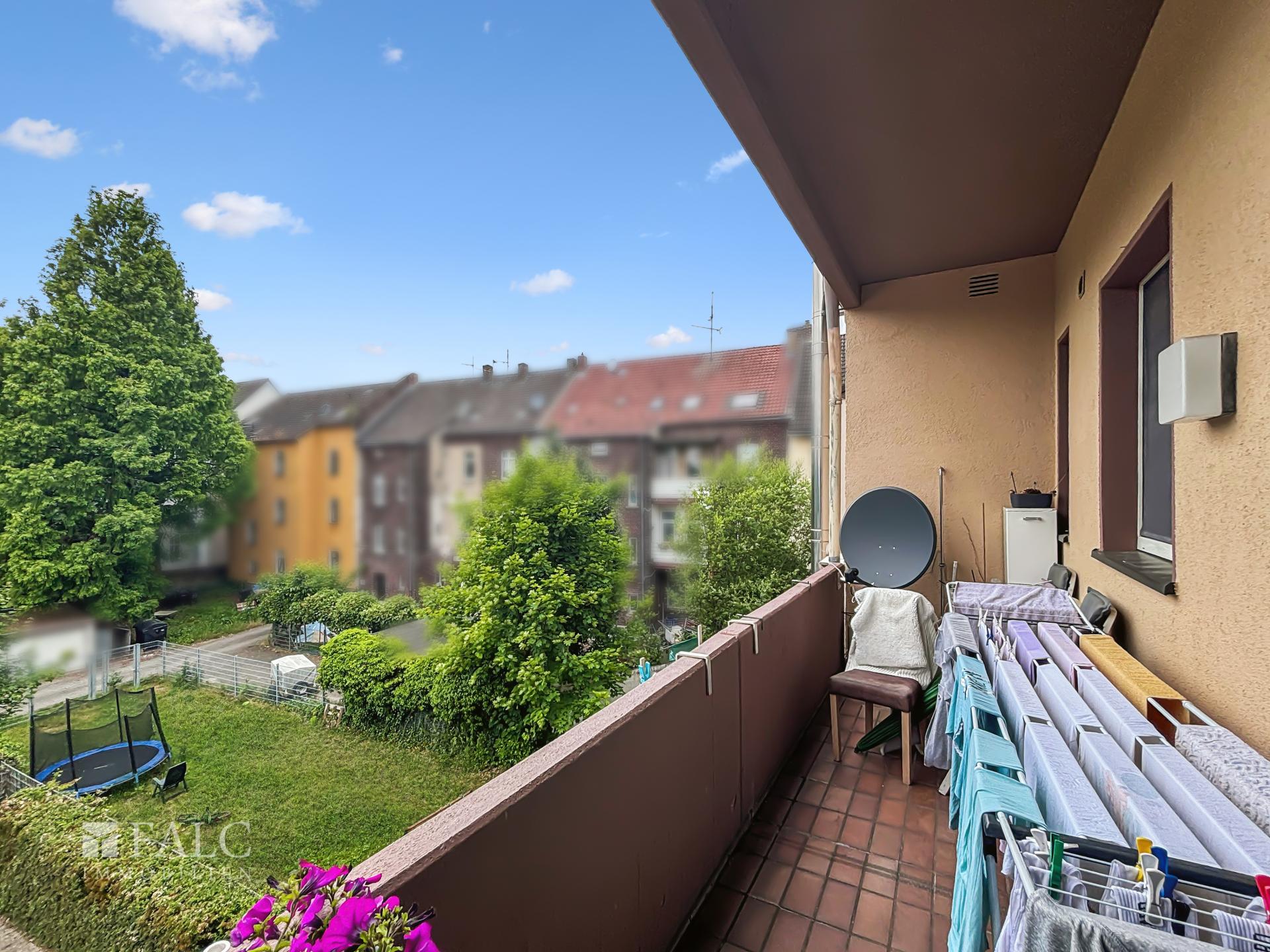 Balkon 3.OG links