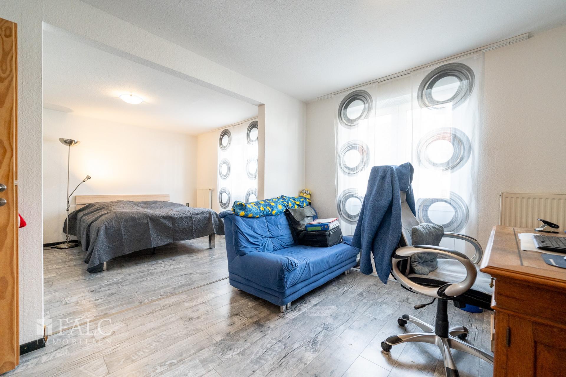 Schlafzimmer / Büro