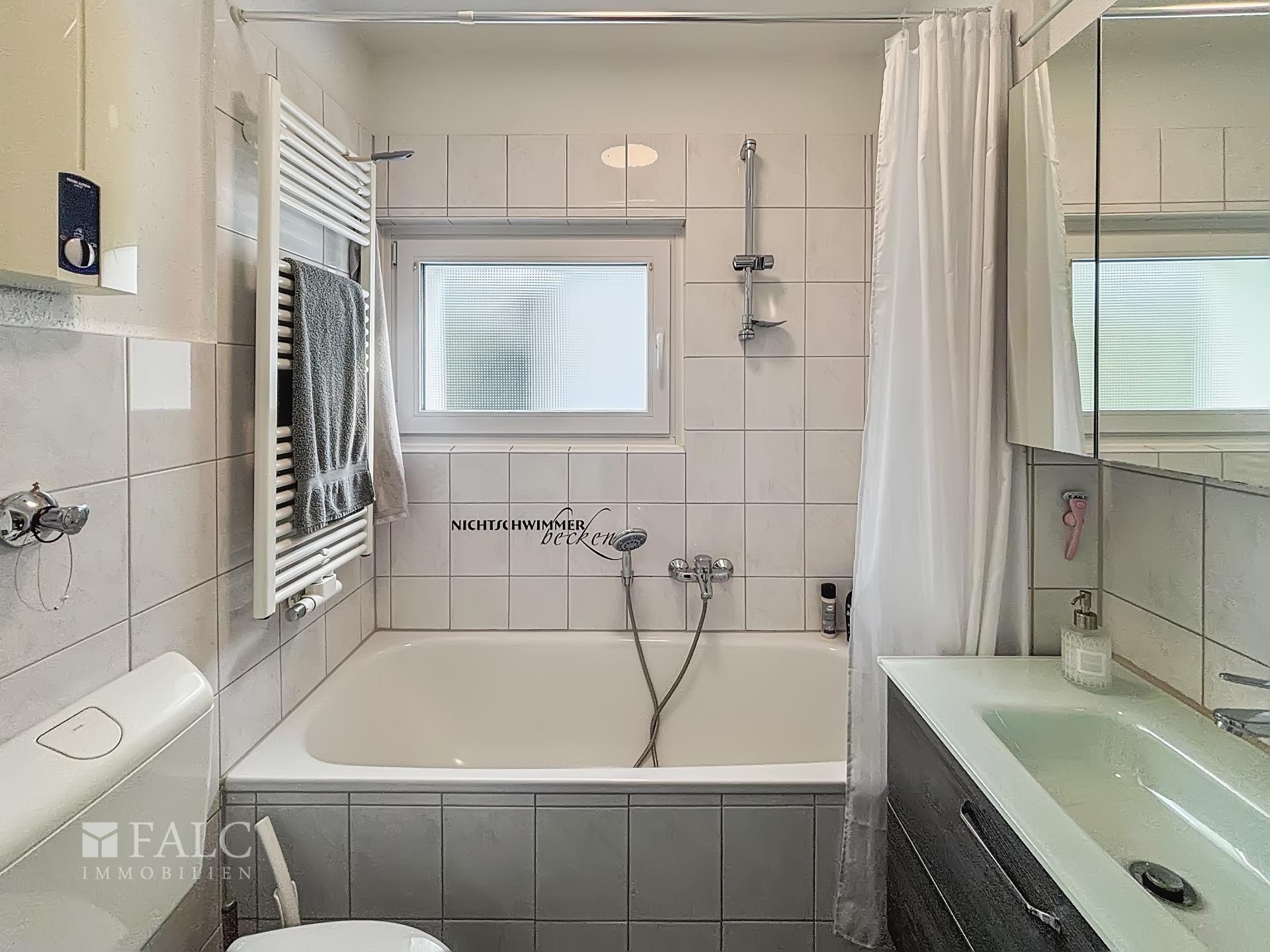 Badezimmer OG links