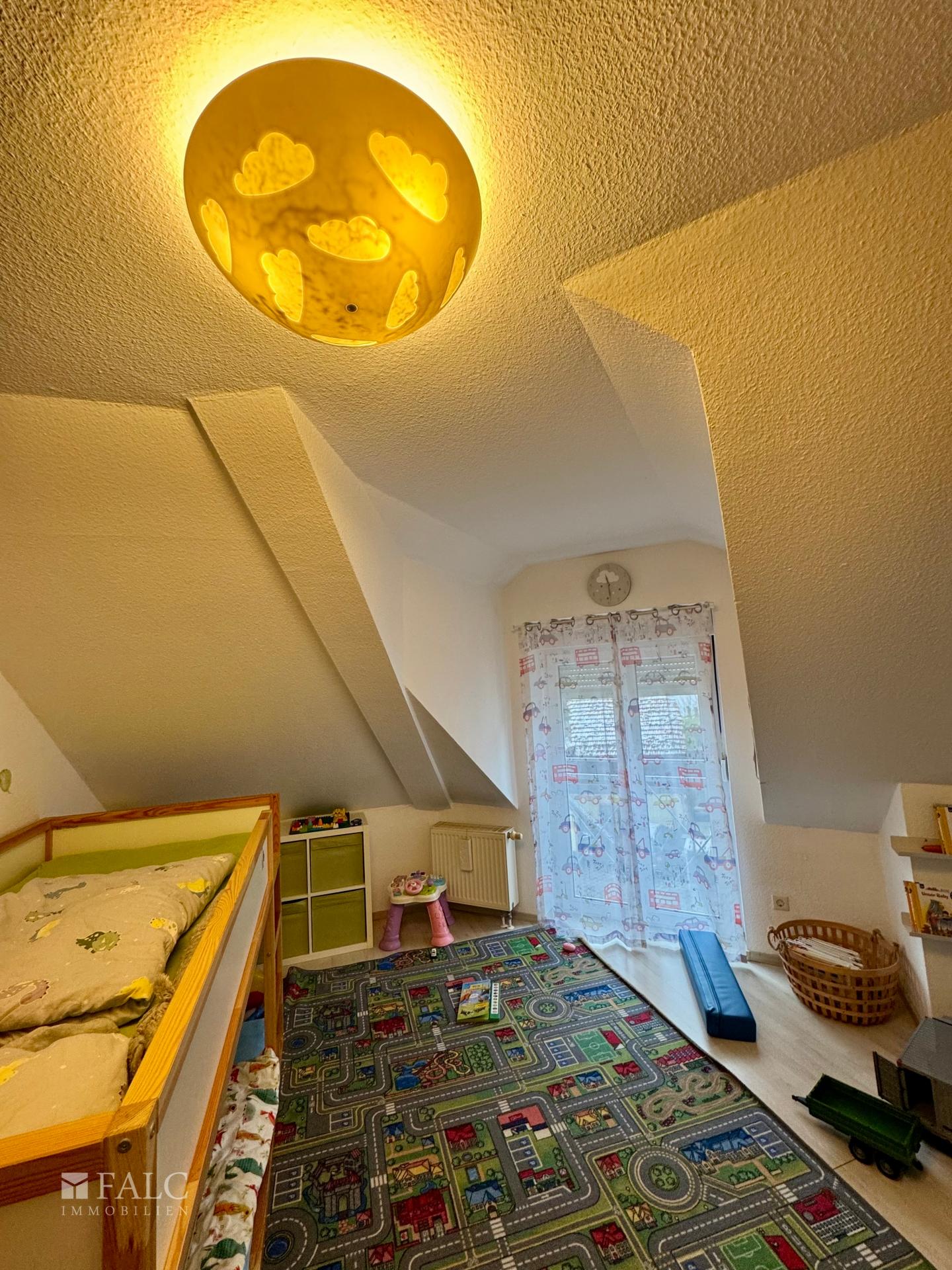 Kinderzimmer/Büro