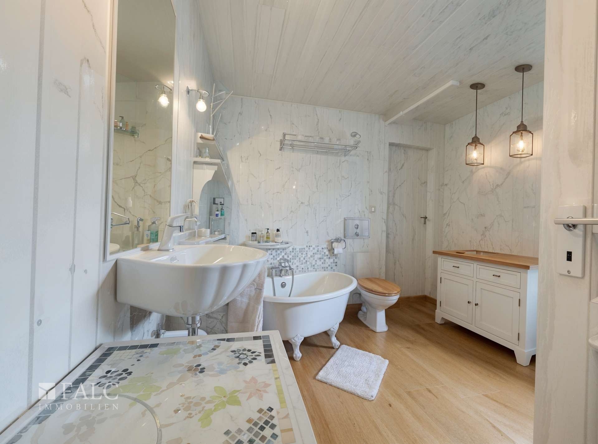 Esszimmer, Badezimmer, Landhaus - (KI generiert)