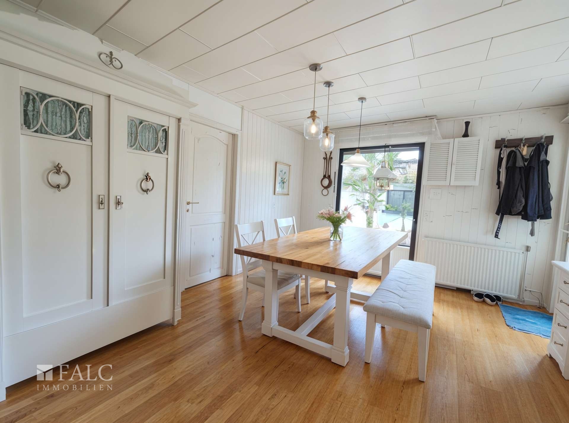 Esszimmer, Landhaus - (KI generiert)