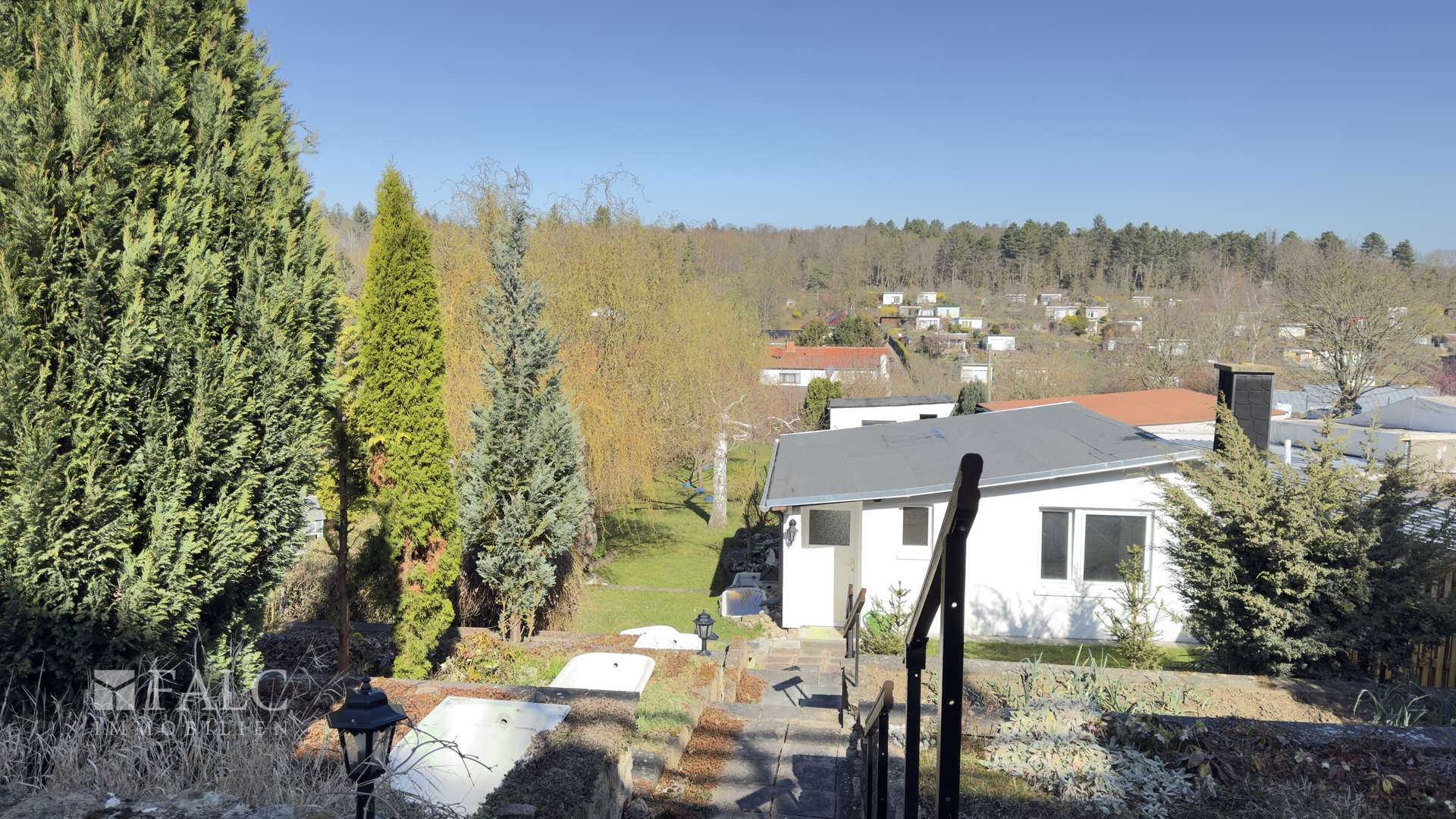 Blick vom zum Gartenhaus 