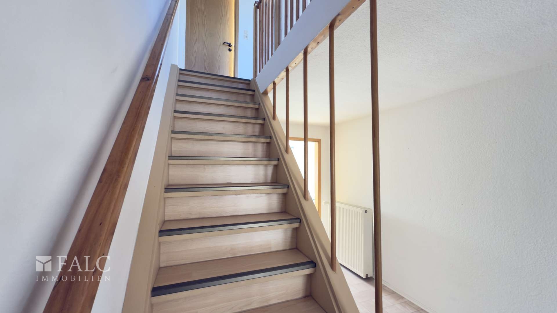 Treppe zum Dachgeschoß 