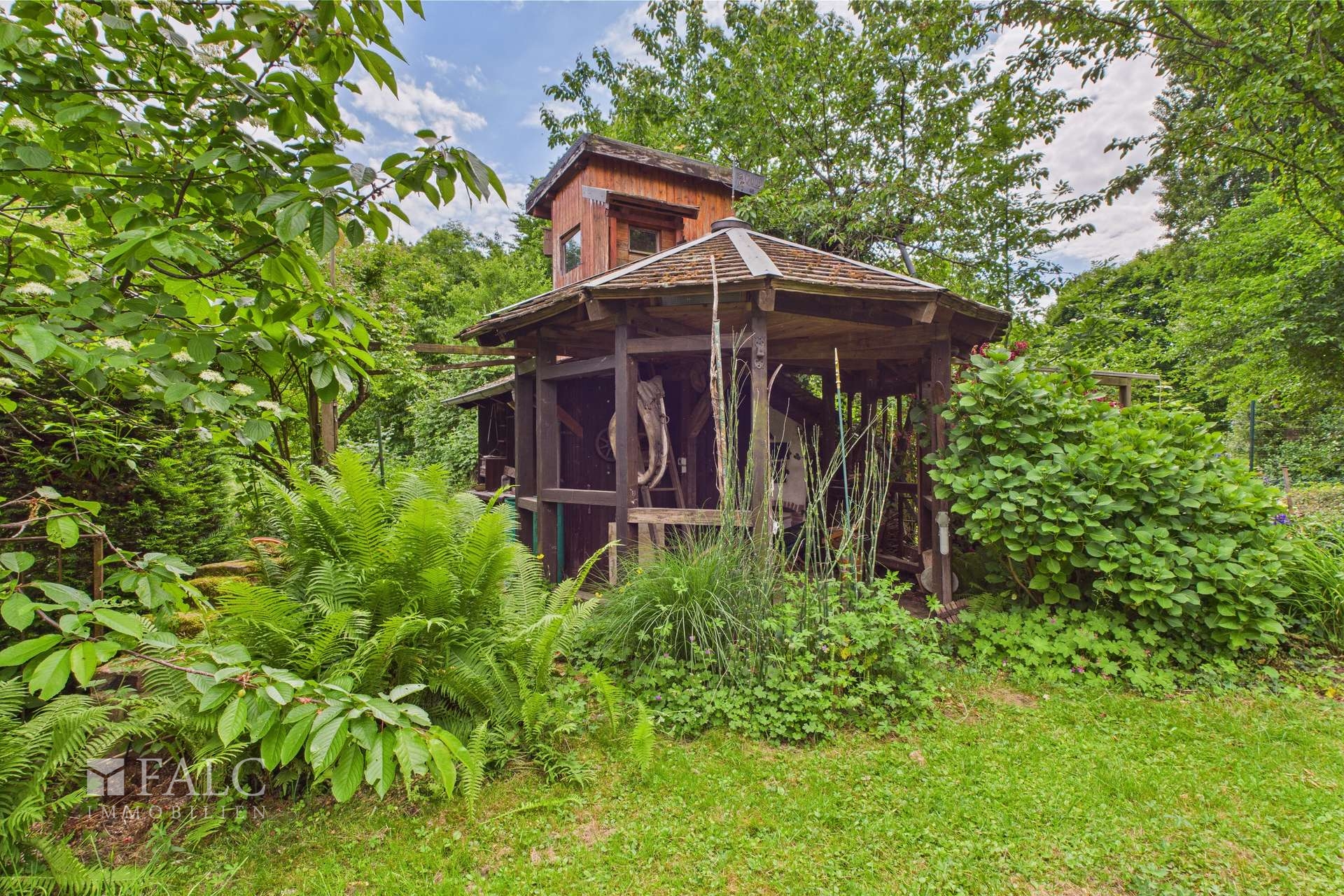 Gartenhaus mit Backofen