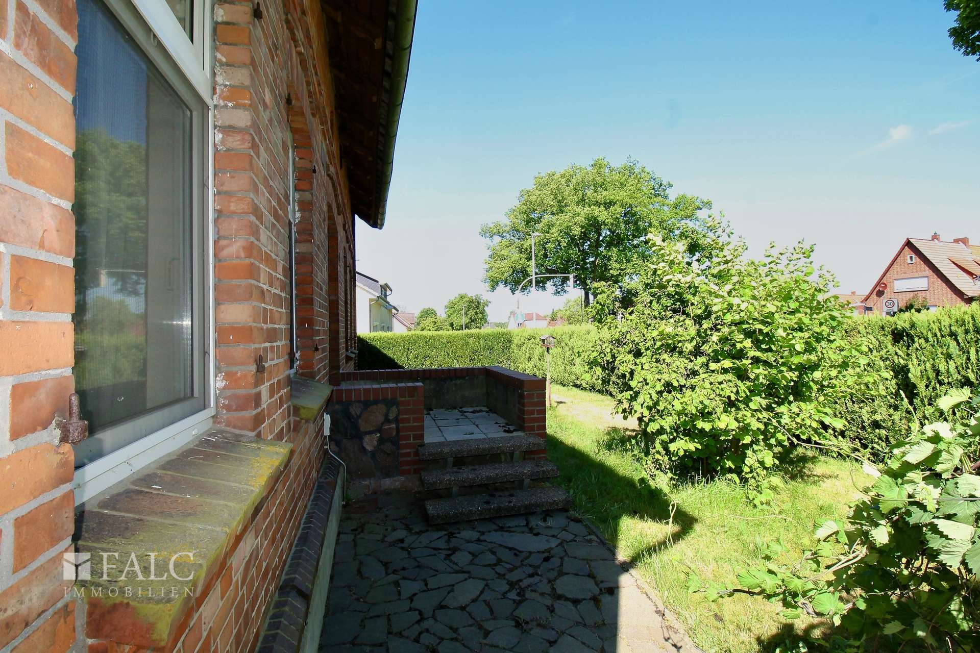 Bereich vor dem Haus