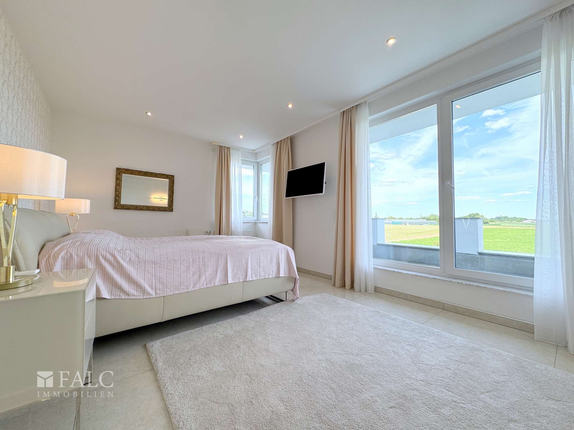 Schlafzimmeransicht 1