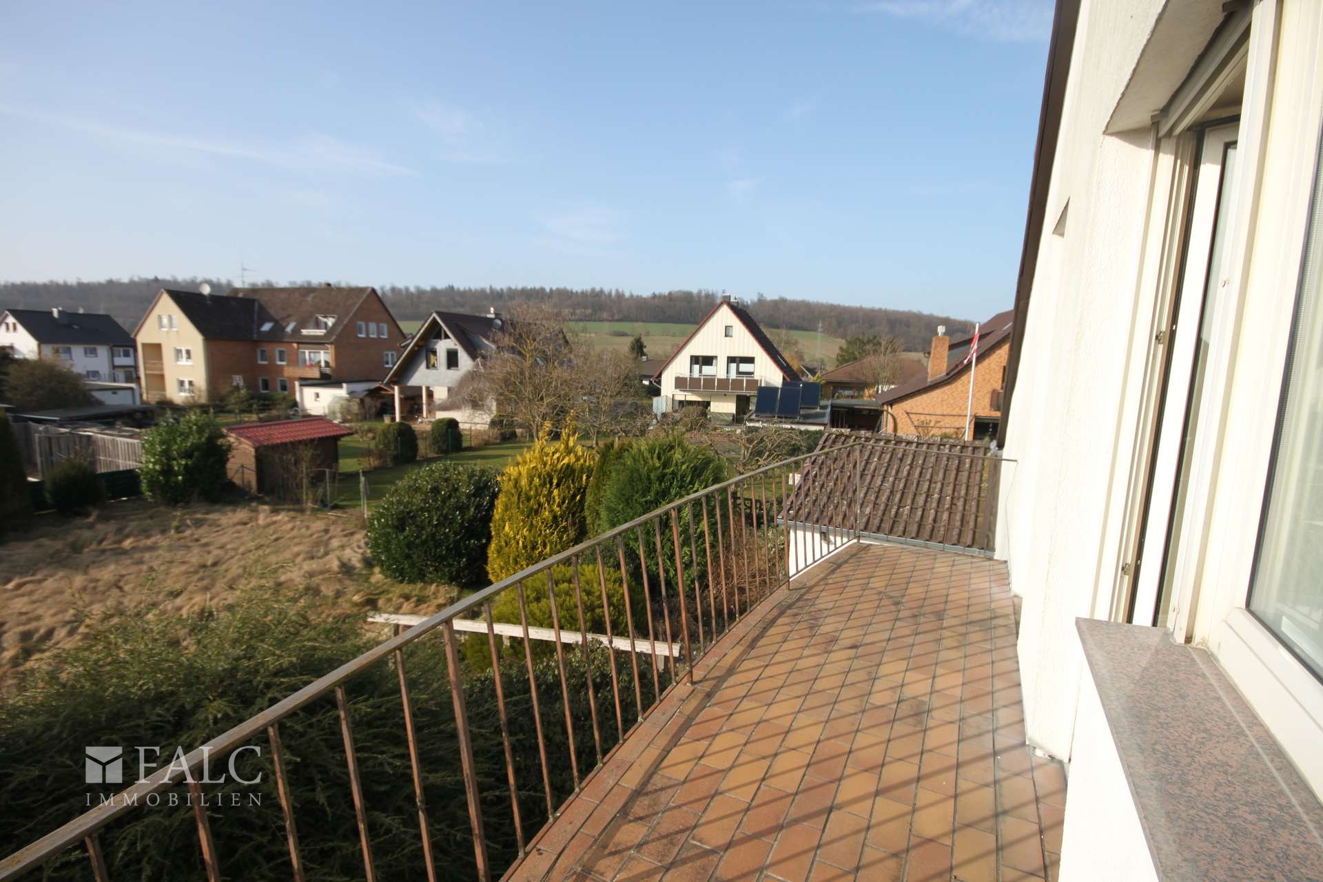 Balkon mit Gartenansicht