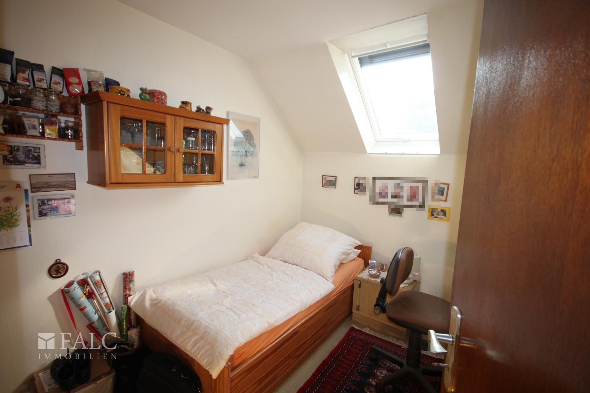 Schlafzimmer DG