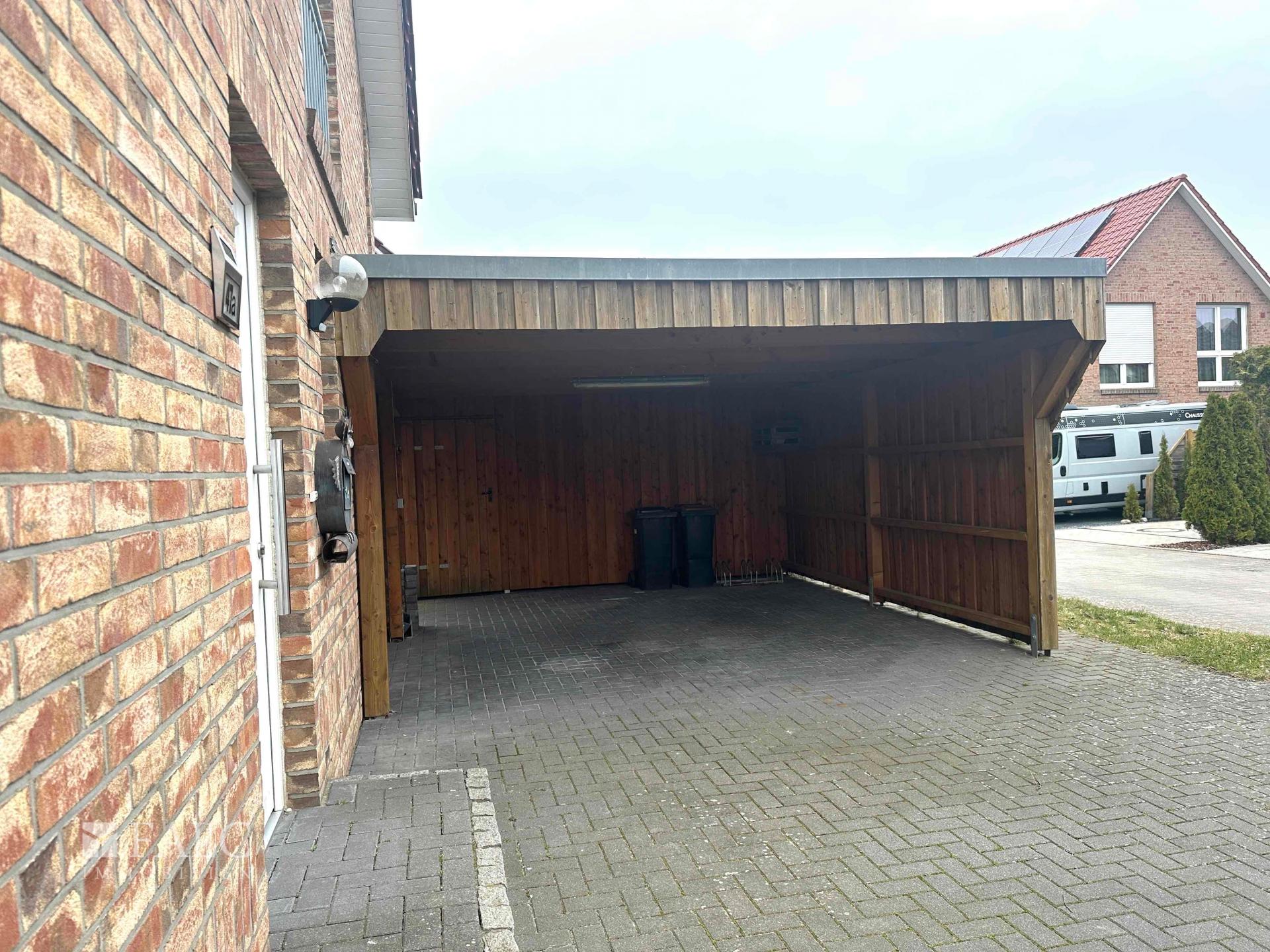 Carport mit Abstellraum