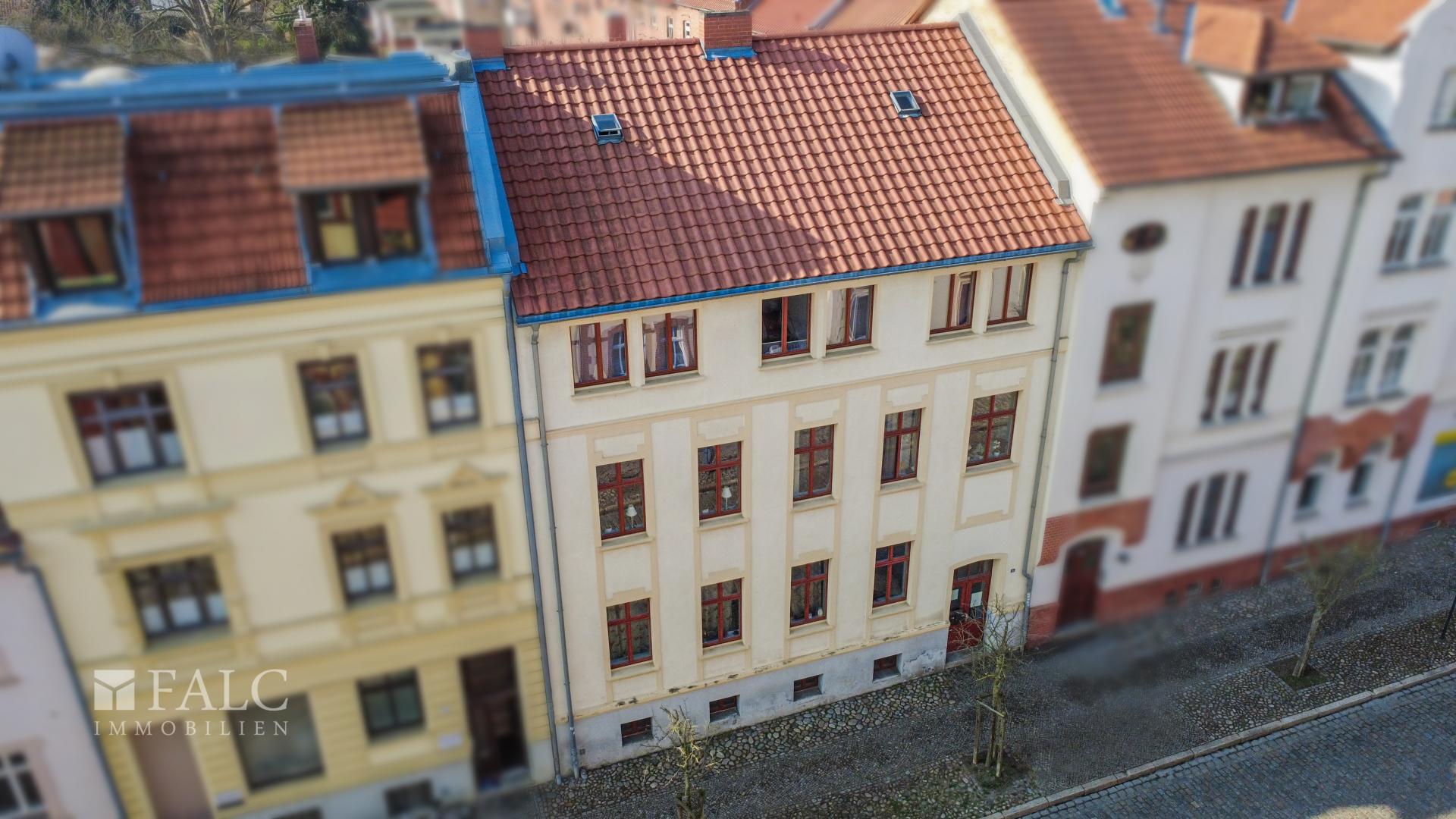 Außenansicht Straßenseite