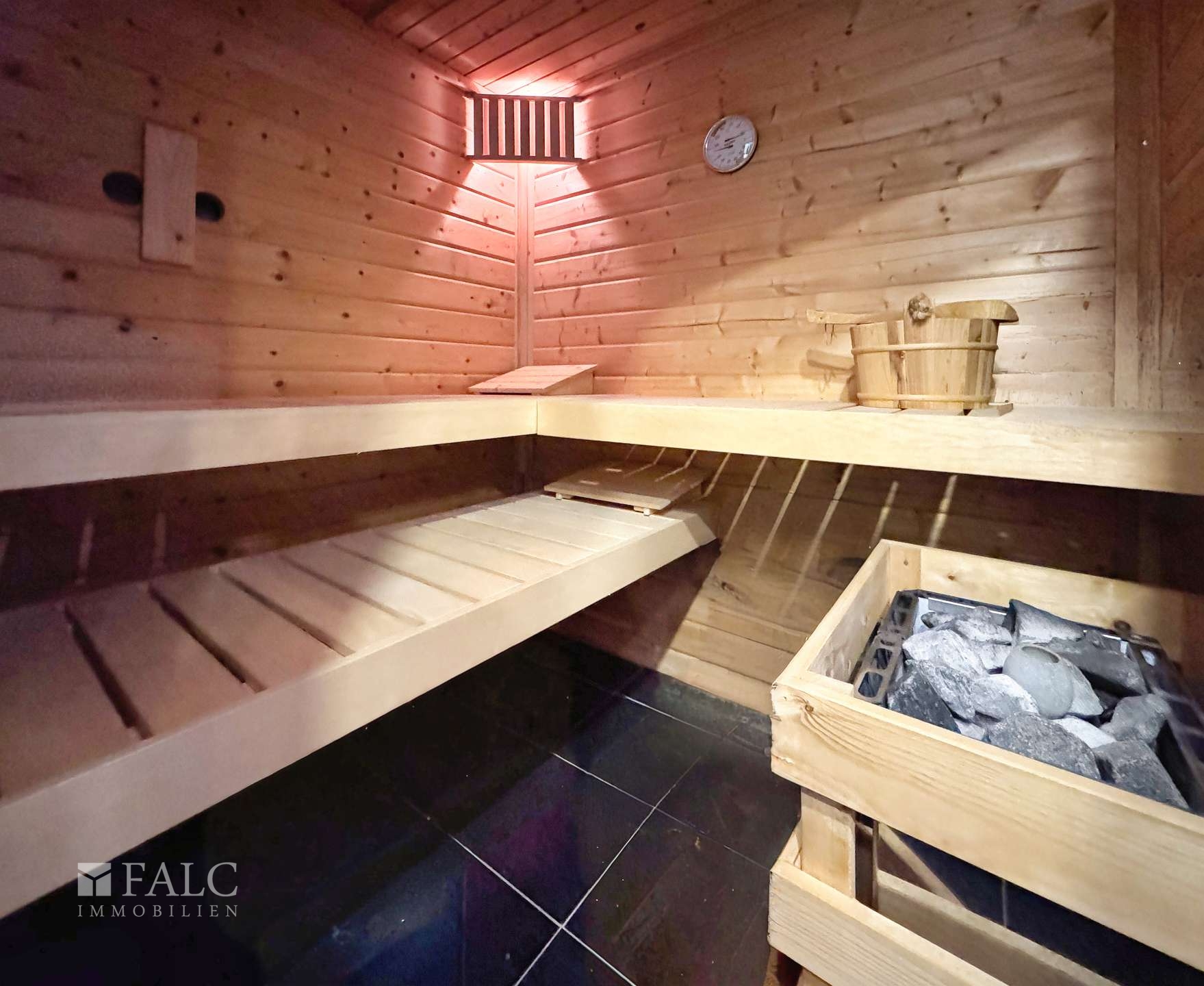 3. OG Penthouse Sauna