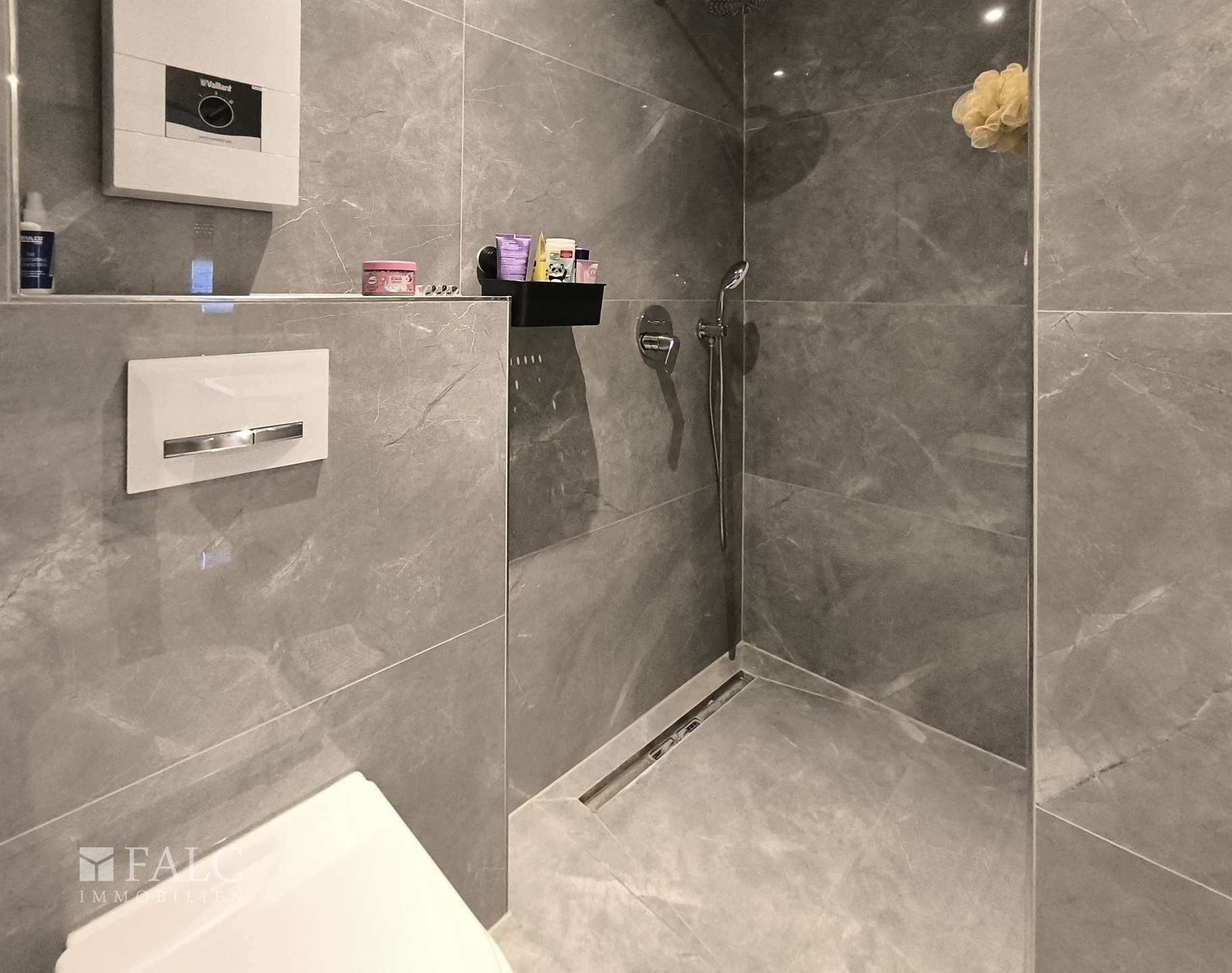 Dusche Zimmer 1
