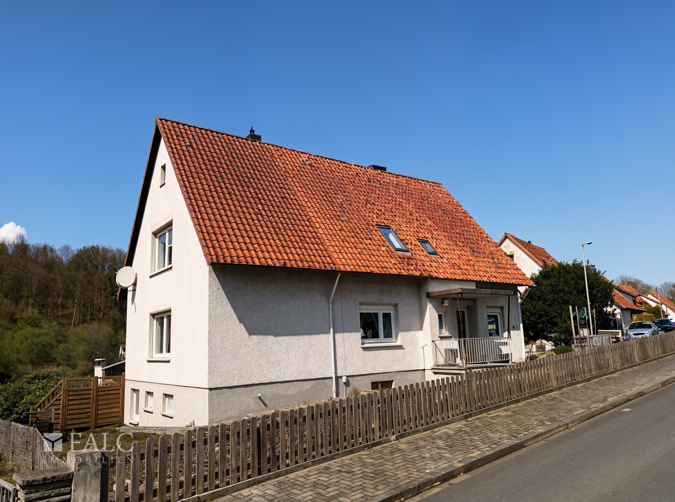 Straßenseite 
