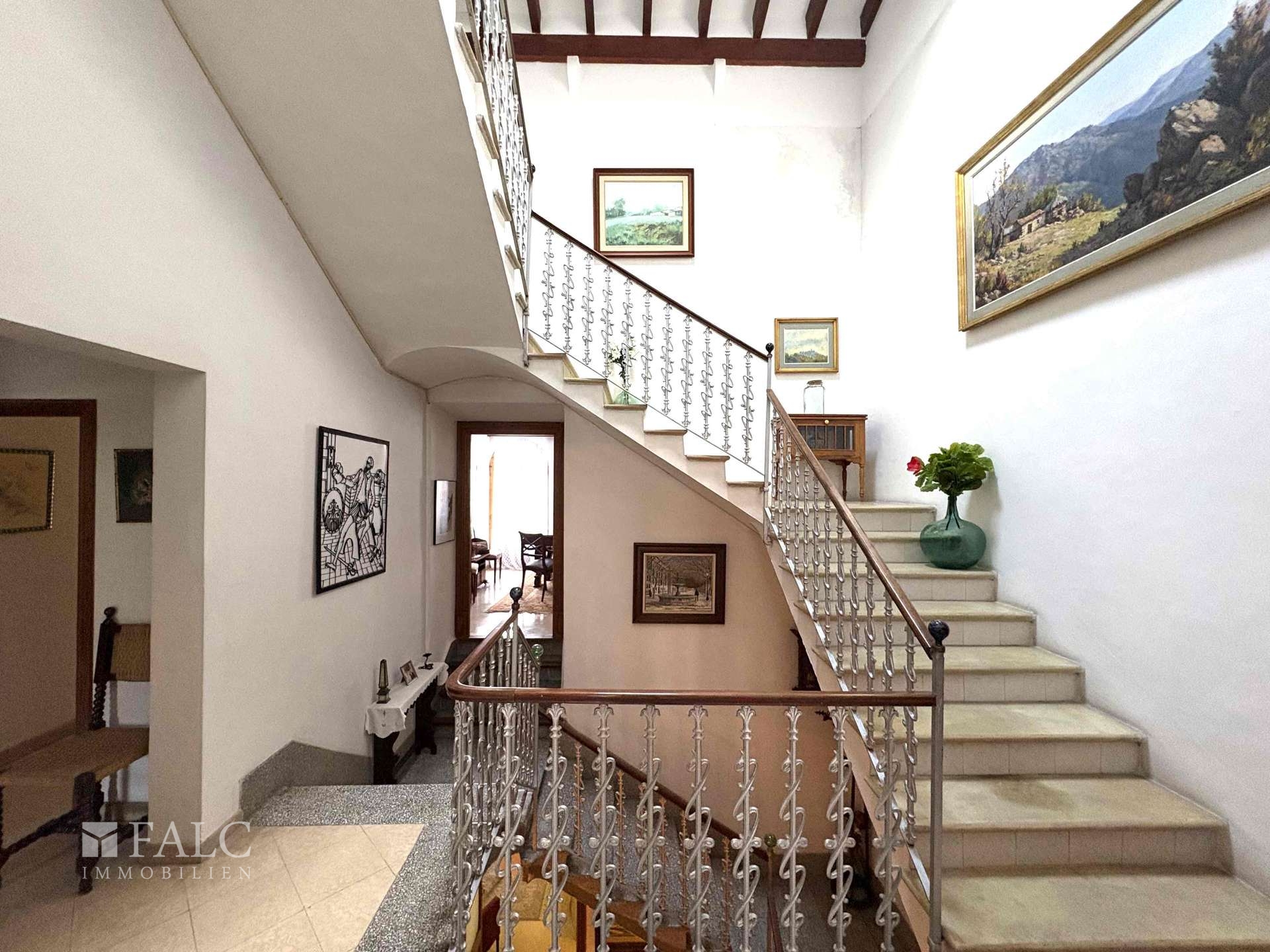 Entrance - stairs