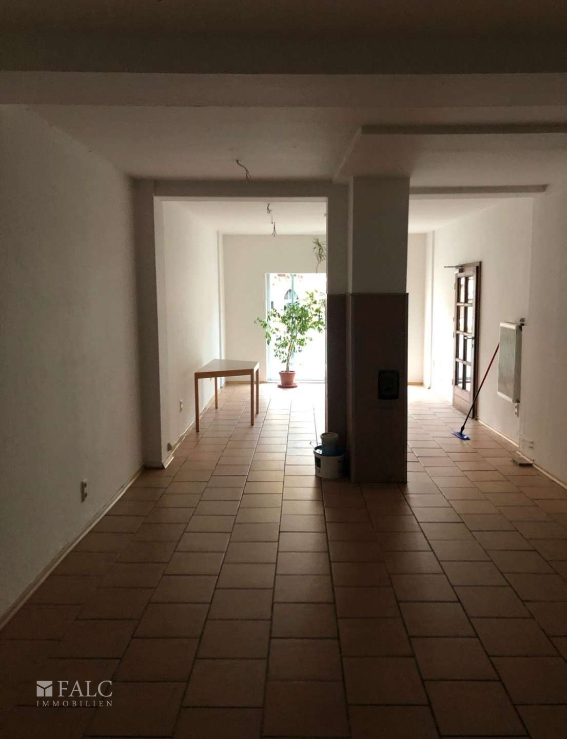 Gewerbeeinheit EG